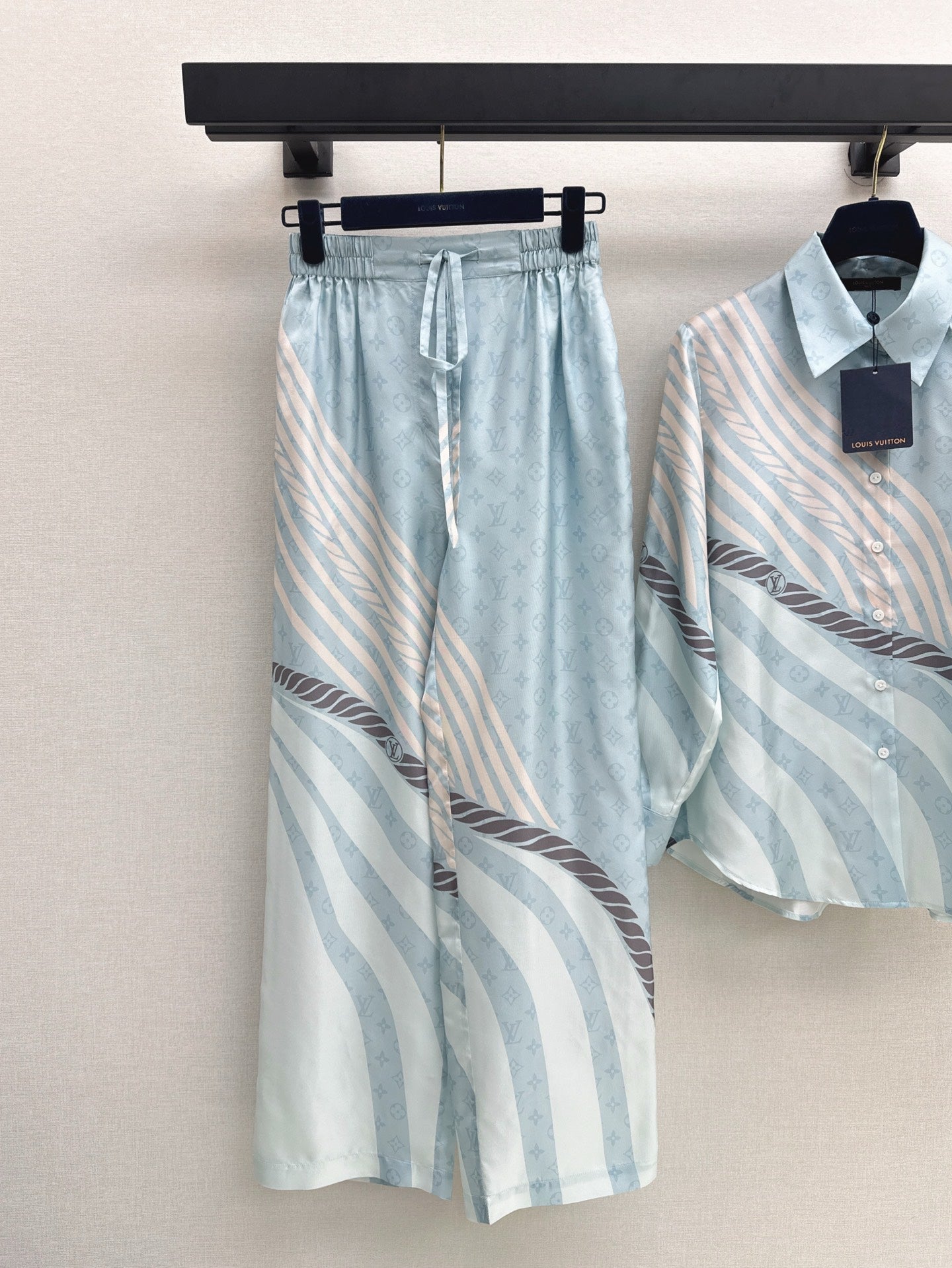 L 25ss silk shirt pants set