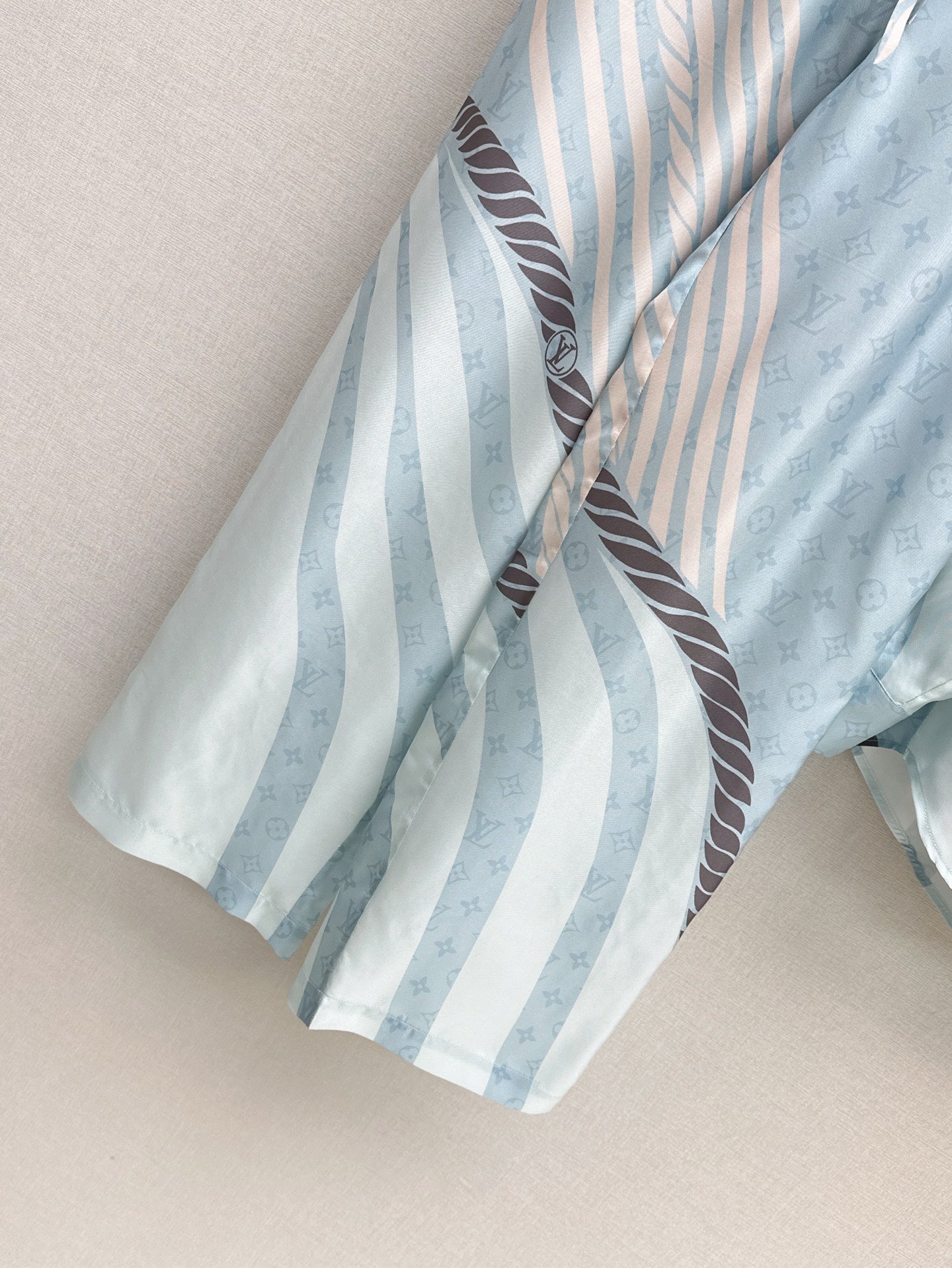 L 25ss silk shirt pants set