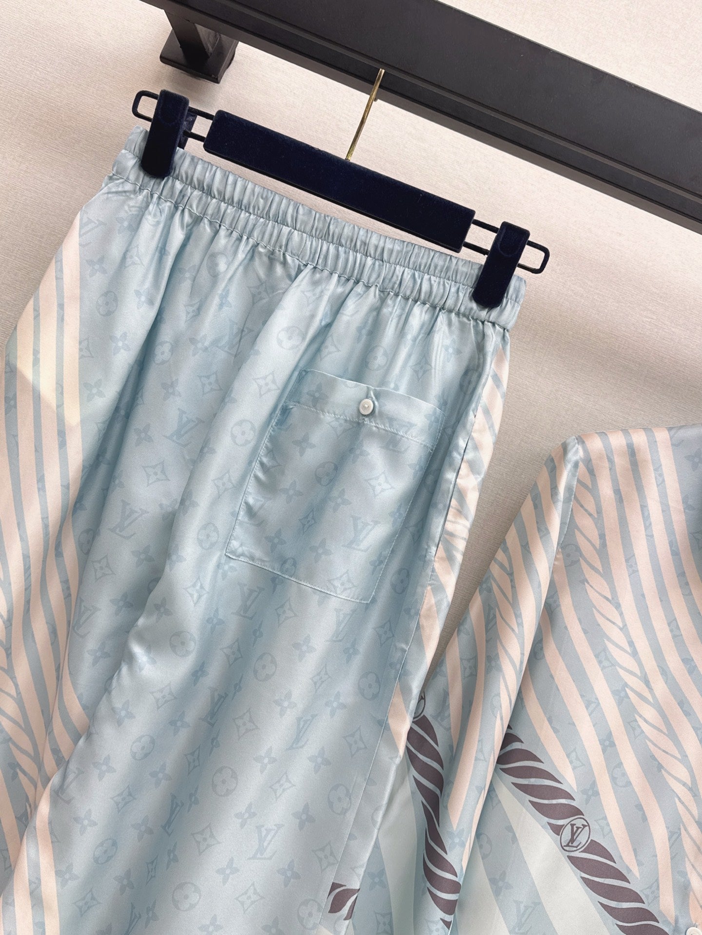 L 25ss silk shirt pants set