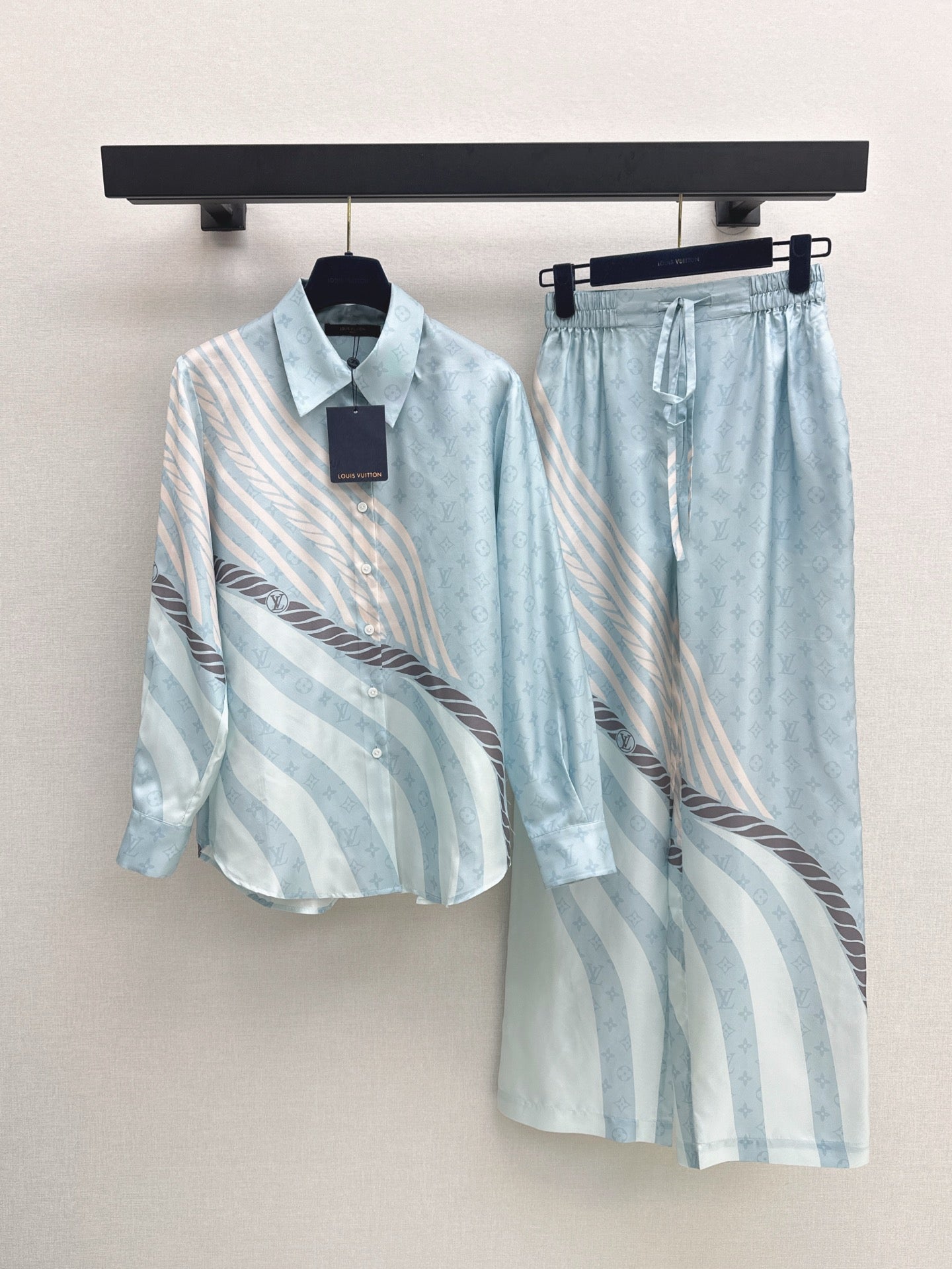 L 25ss silk shirt pants set