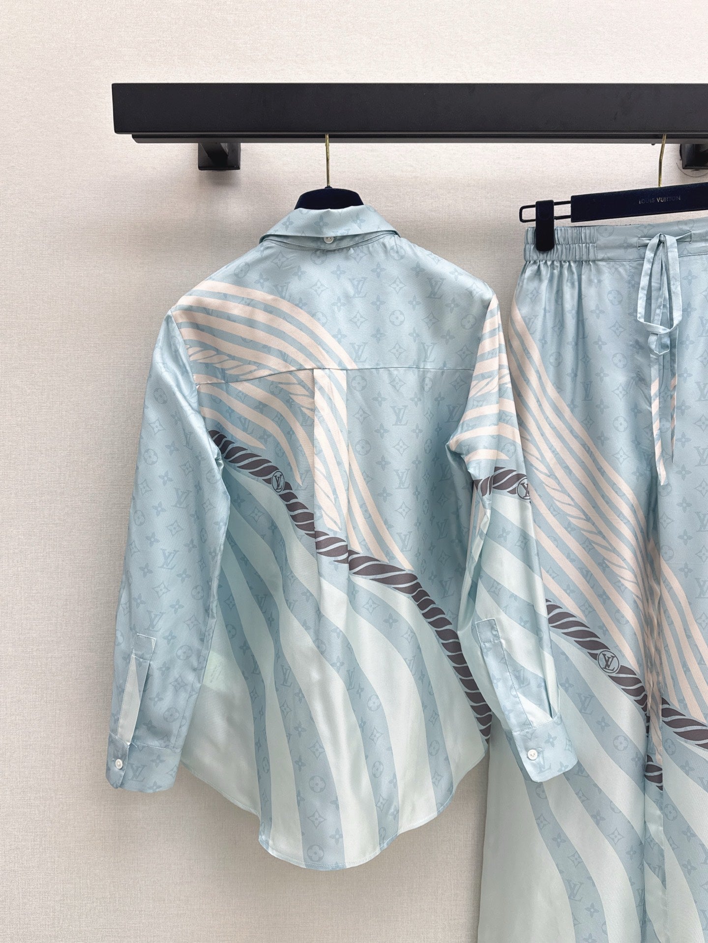 L 25ss silk shirt pants set