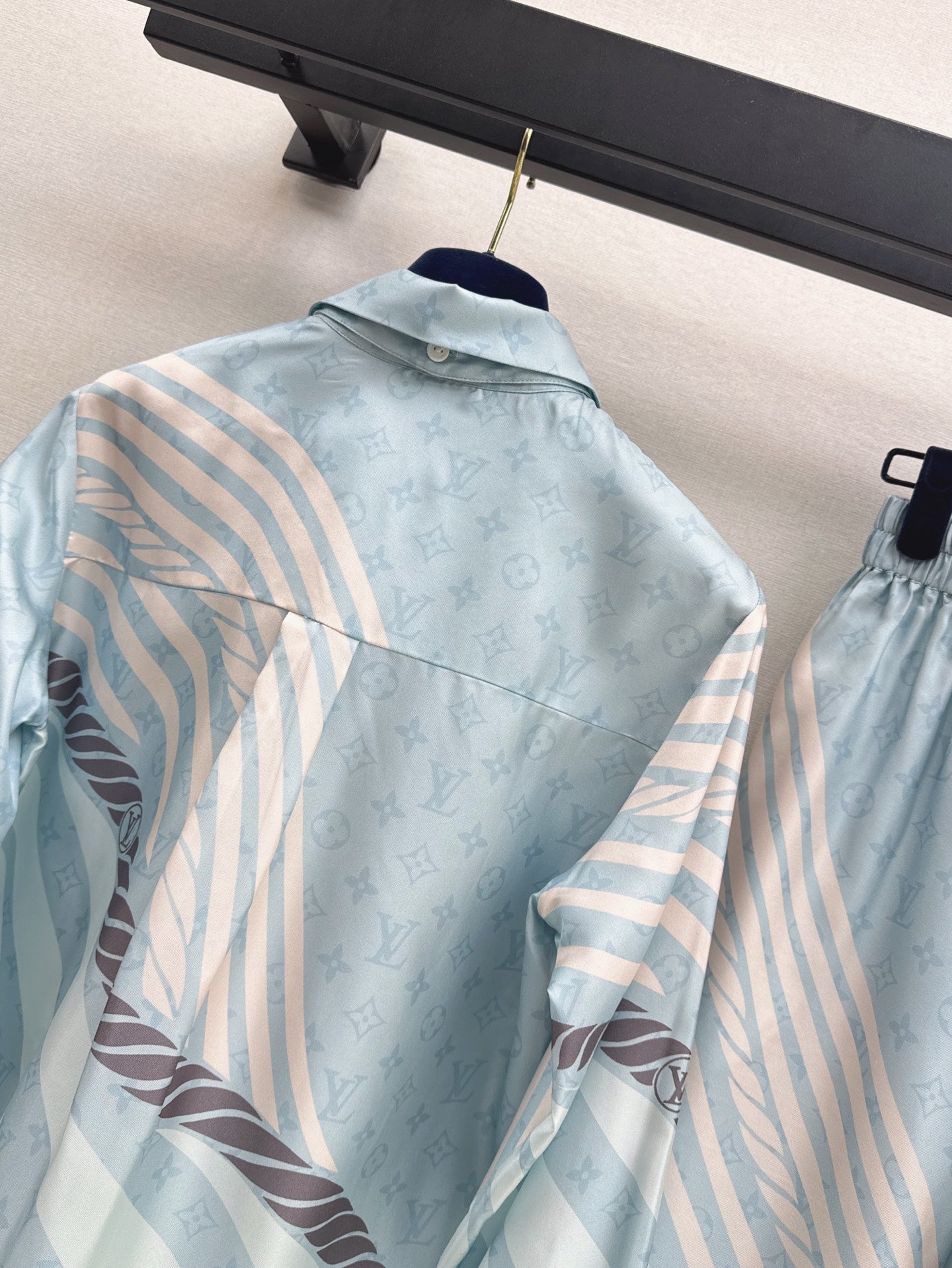 L 25ss silk shirt pants set