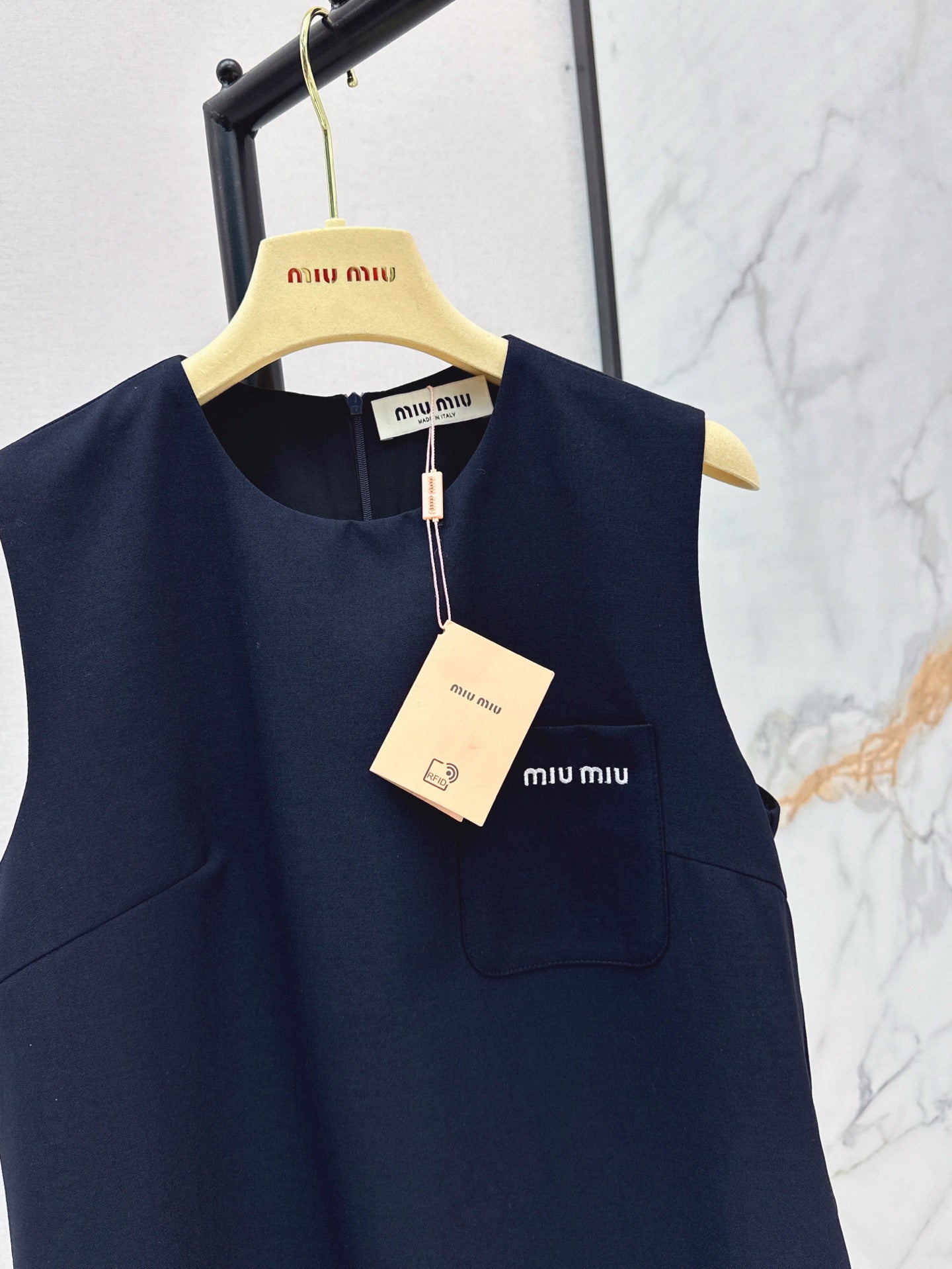 Mi 25SS sleeveless dress