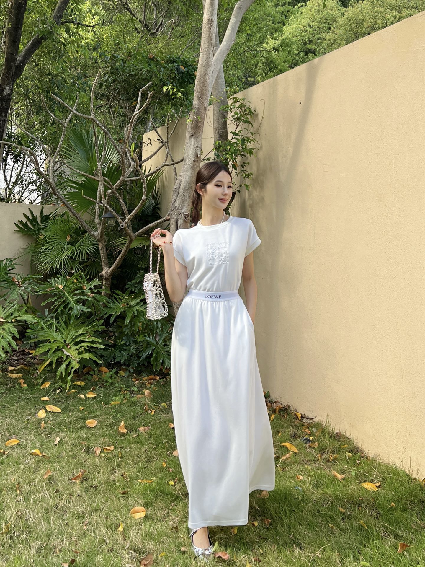 Lo 25ss tee skirt set