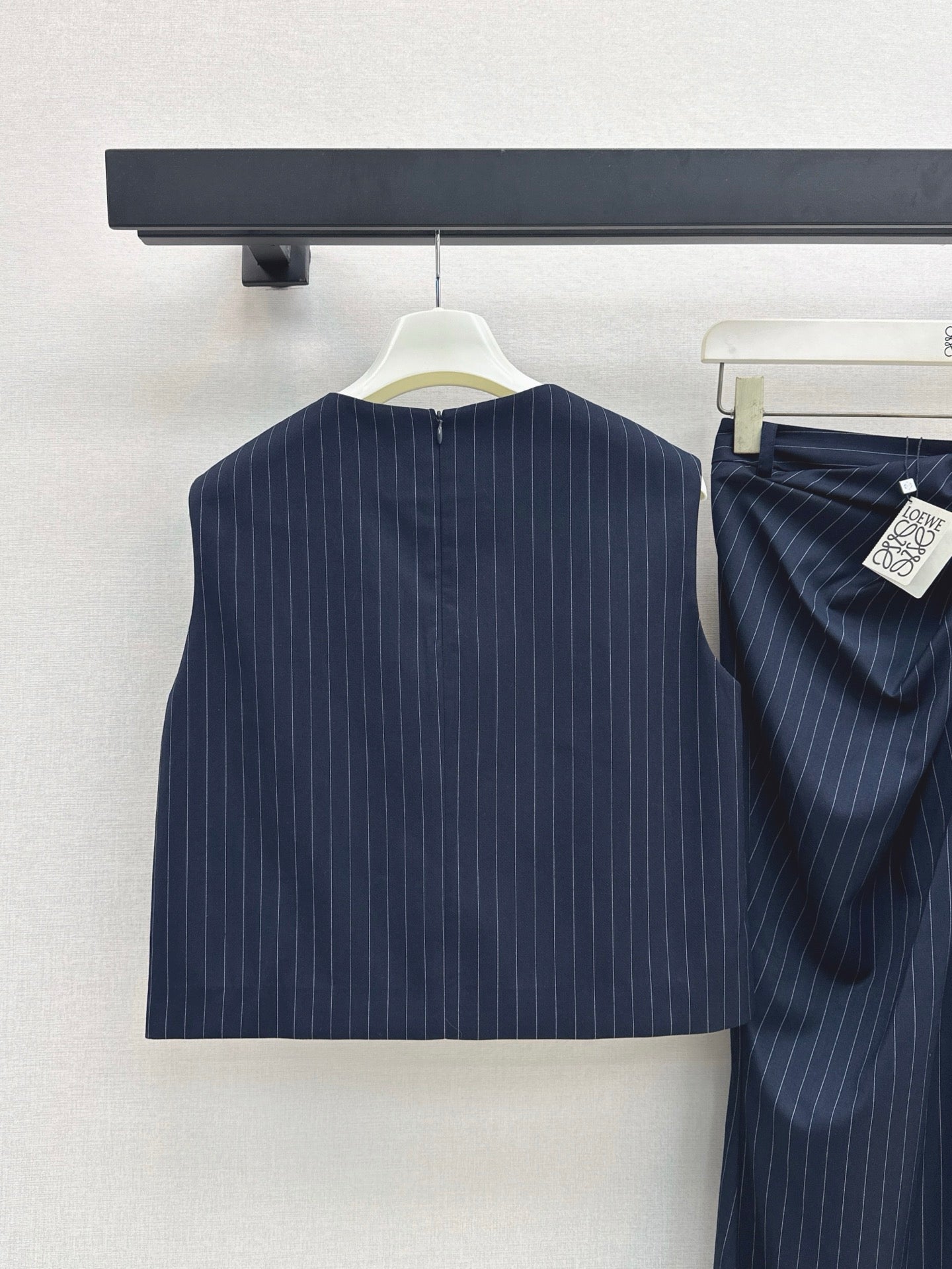 Loe 25ss pleated set