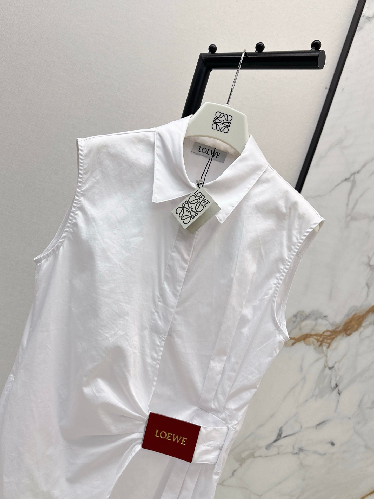 Loe 25ss pleated vest