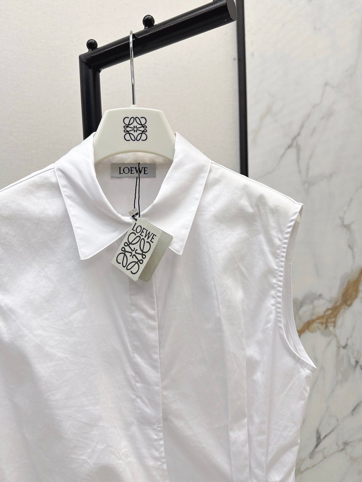 Loe 25ss pleated vest
