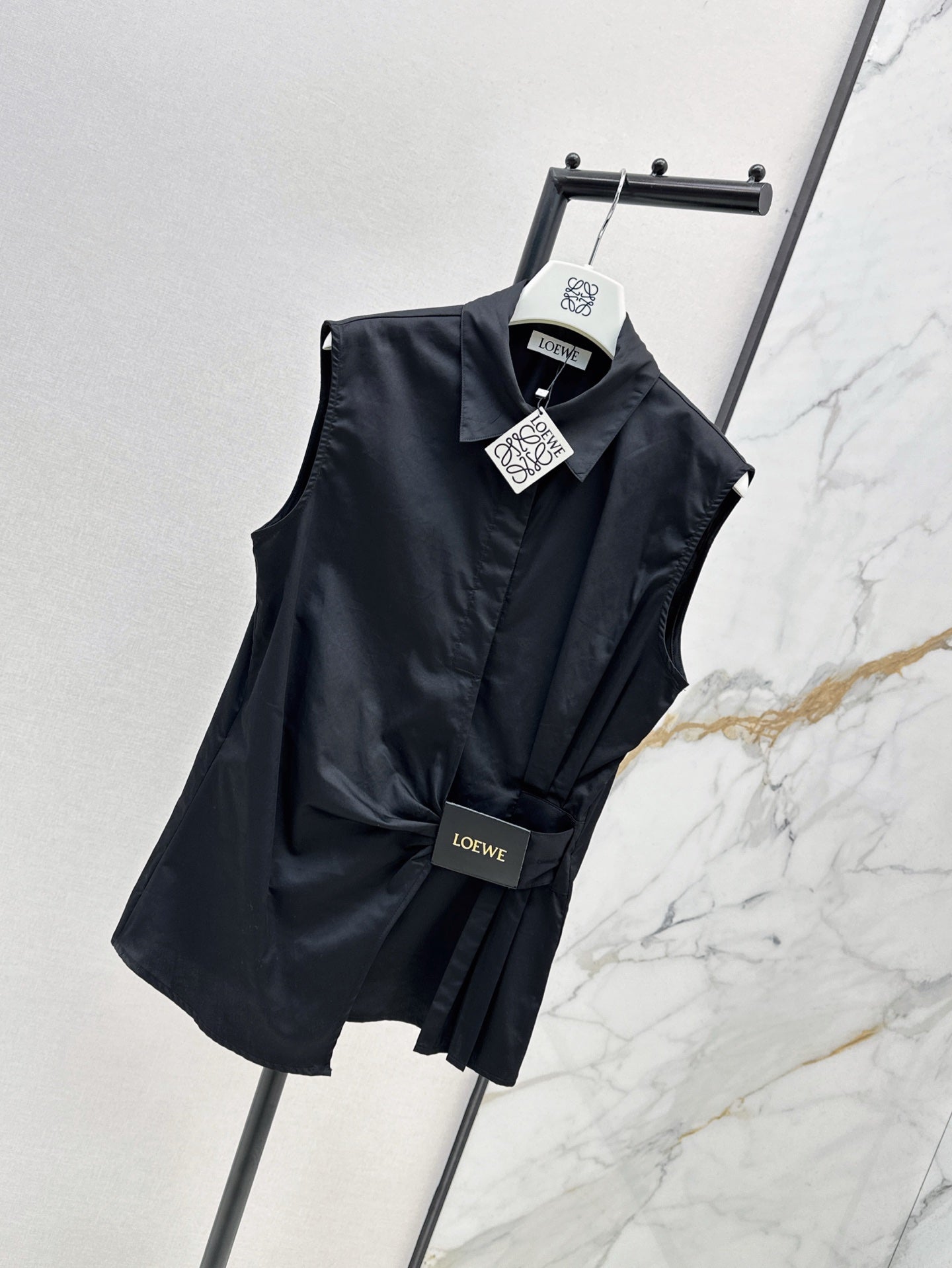 Loe 25ss pleated vest