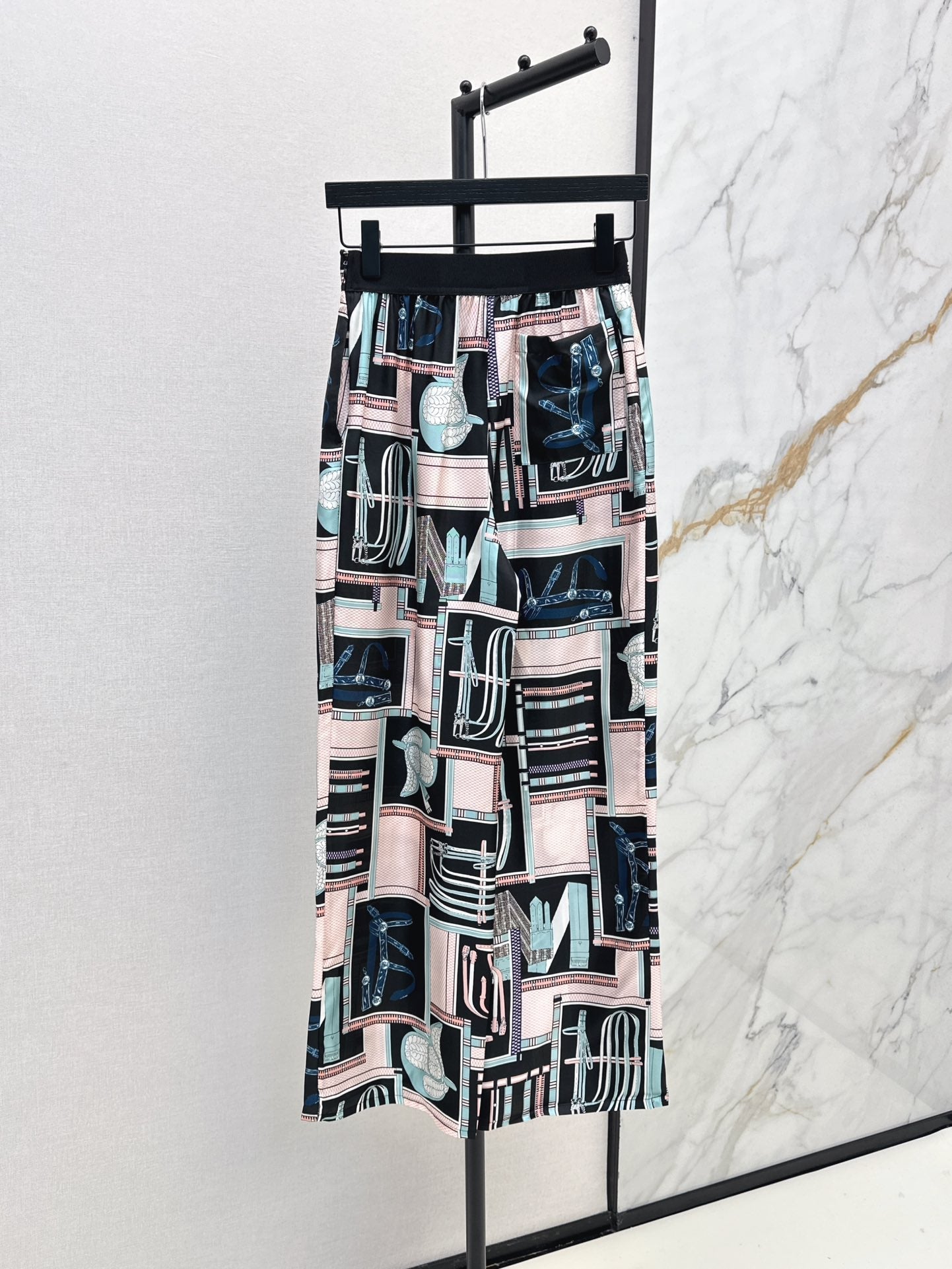 He 25ss print silk pants