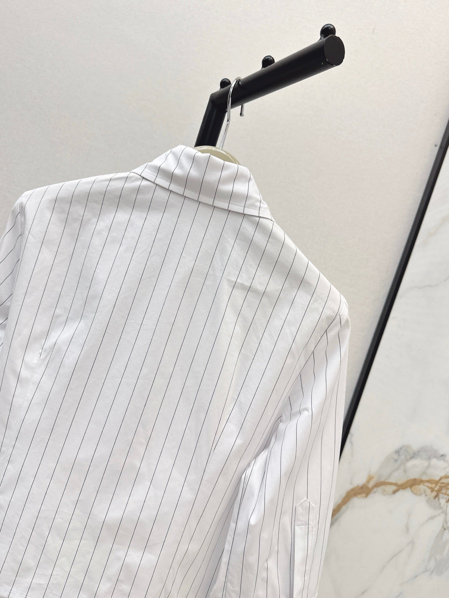 Bur 25ss crop shirt