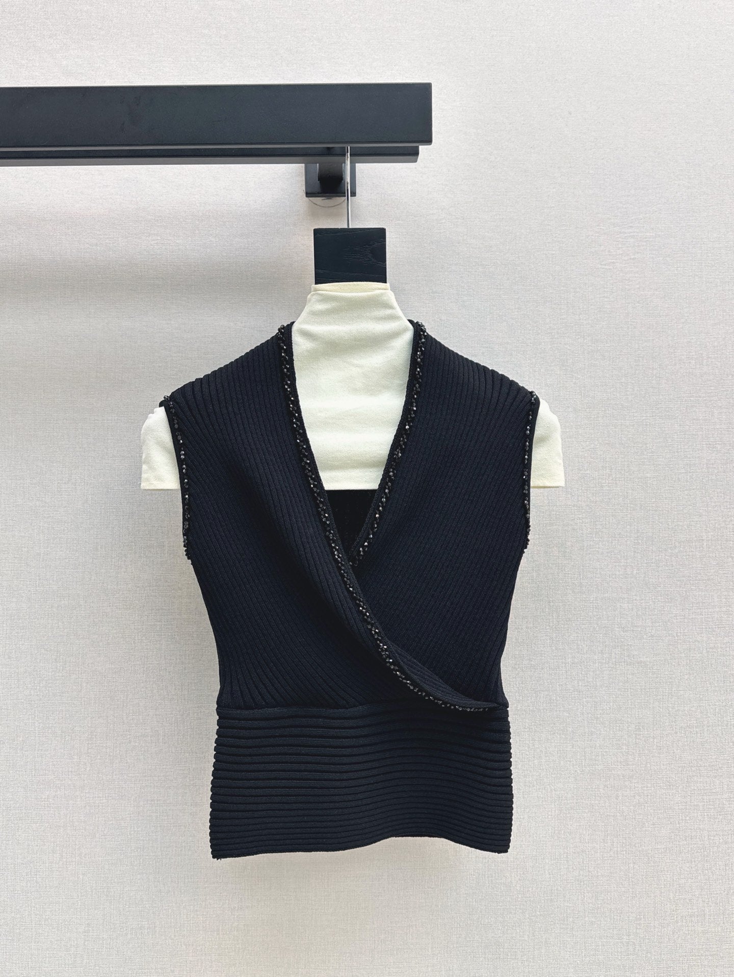 CD 25ss V-neck knit shirt