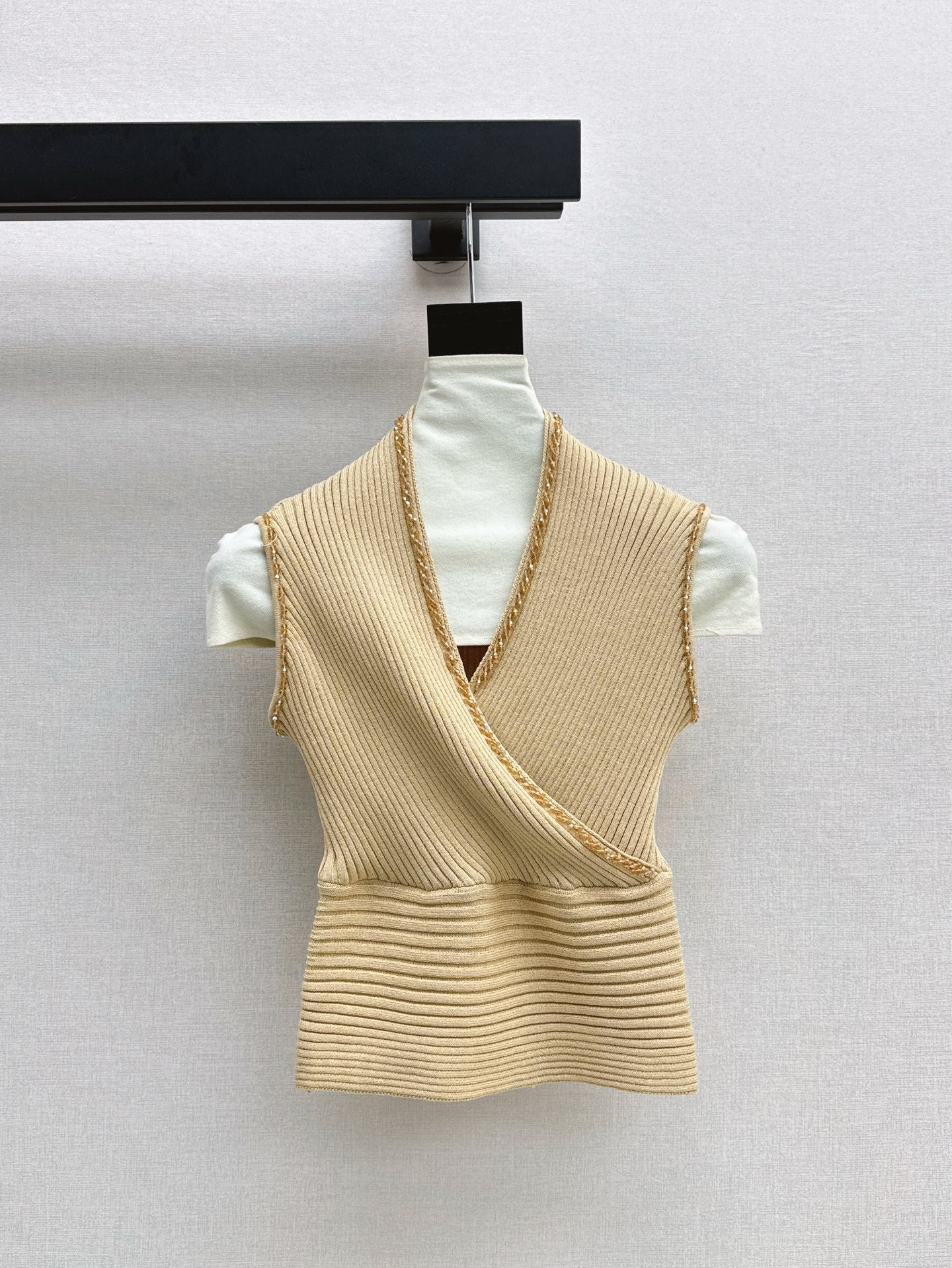 CD 25ss V-neck knit shirt