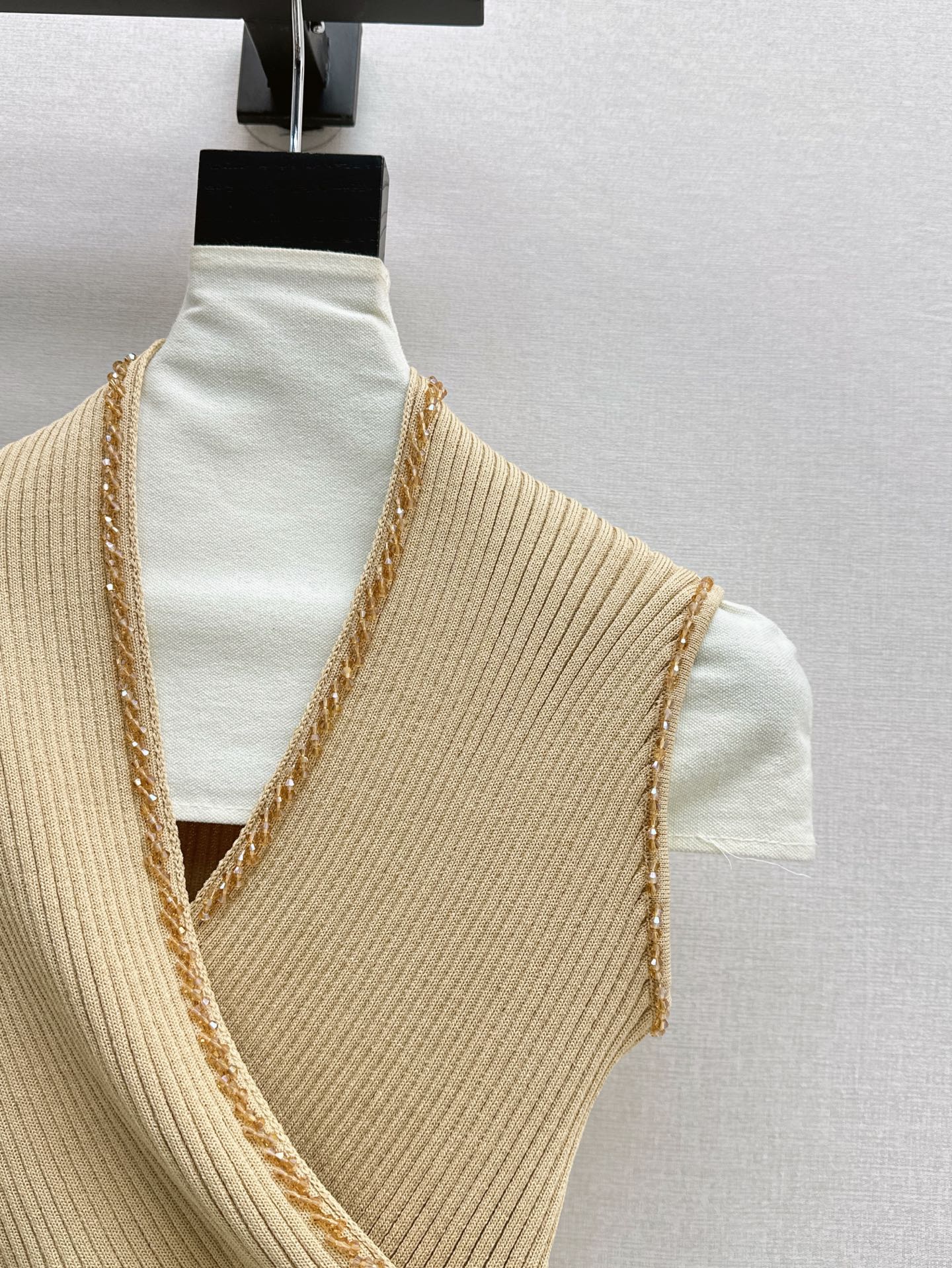 CD 25ss V-neck knit shirt