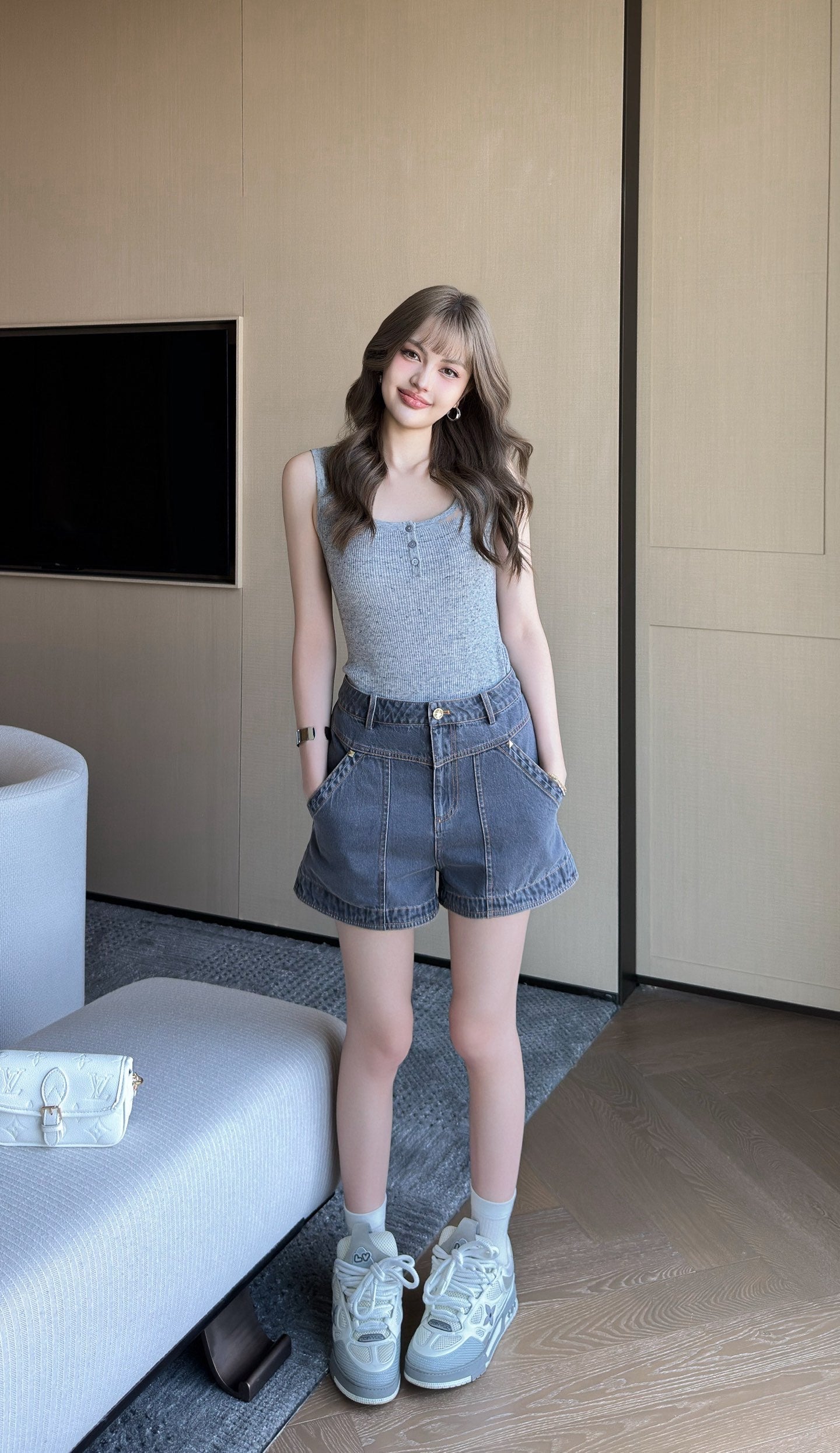 Lou 25ss embroidered short