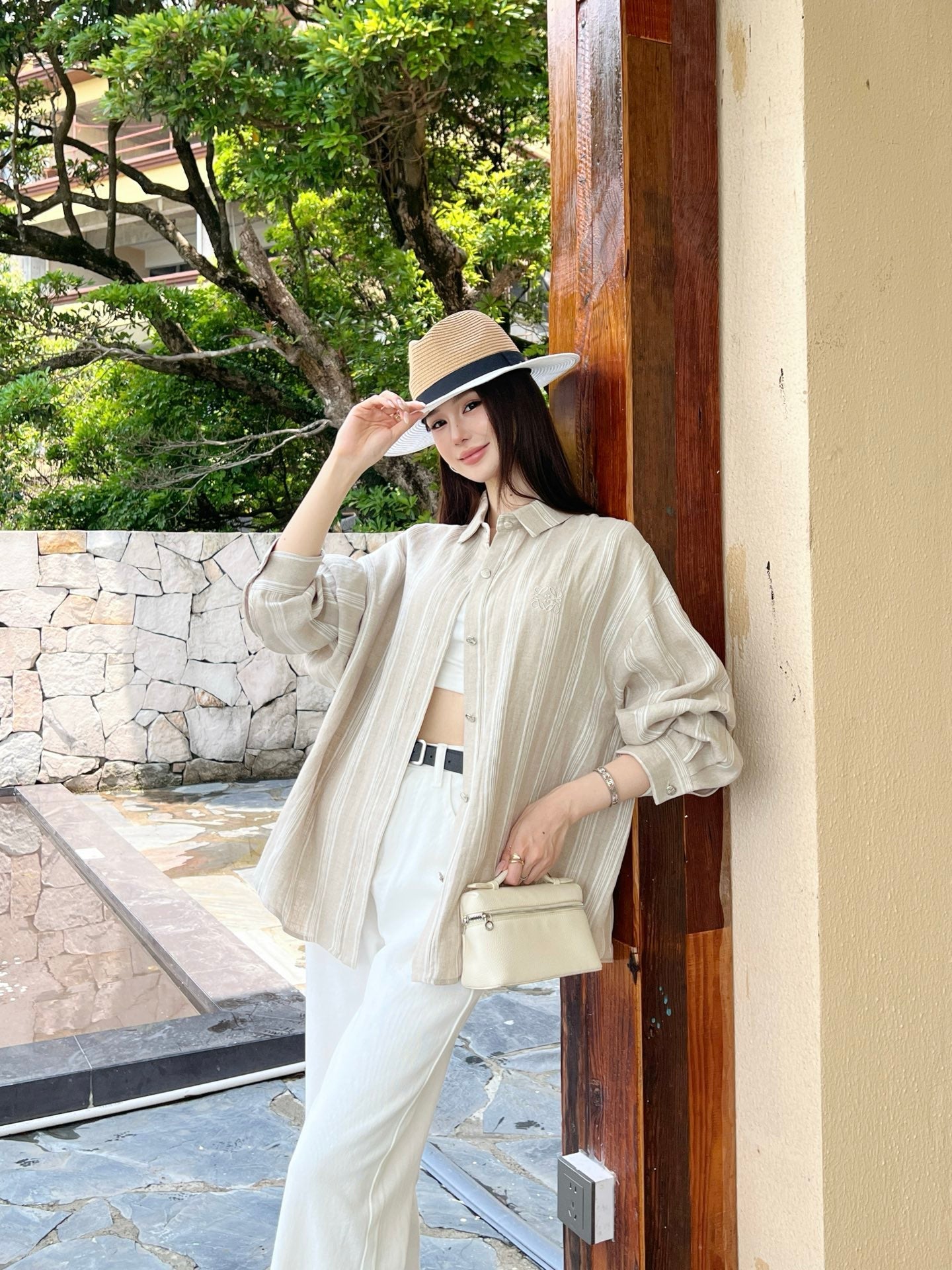 Loe 25ss linen shirt