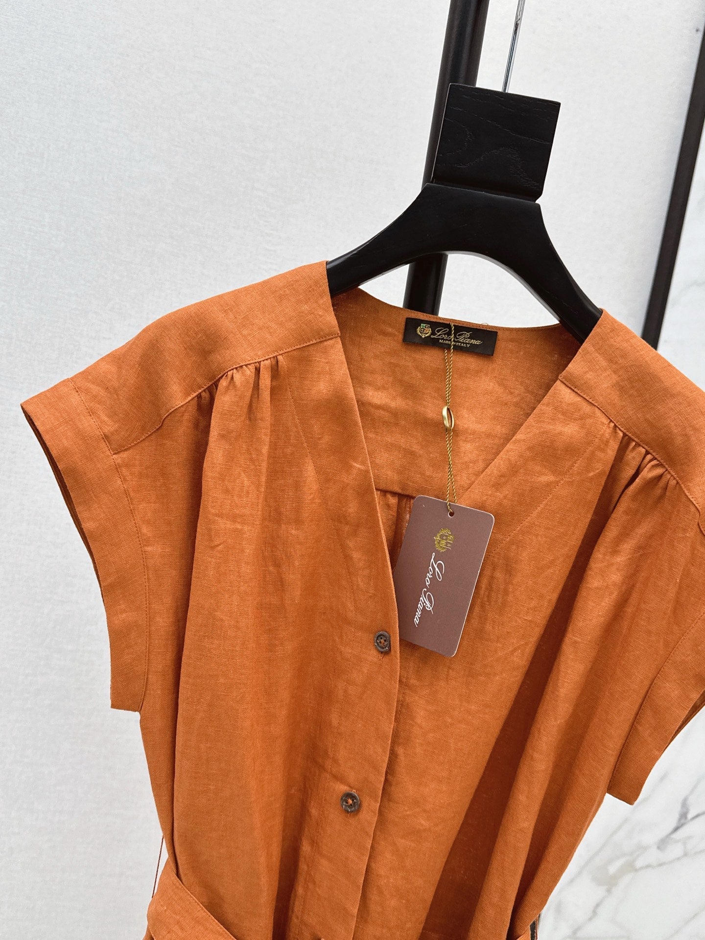 Loro 25ss sleeveless linen dress