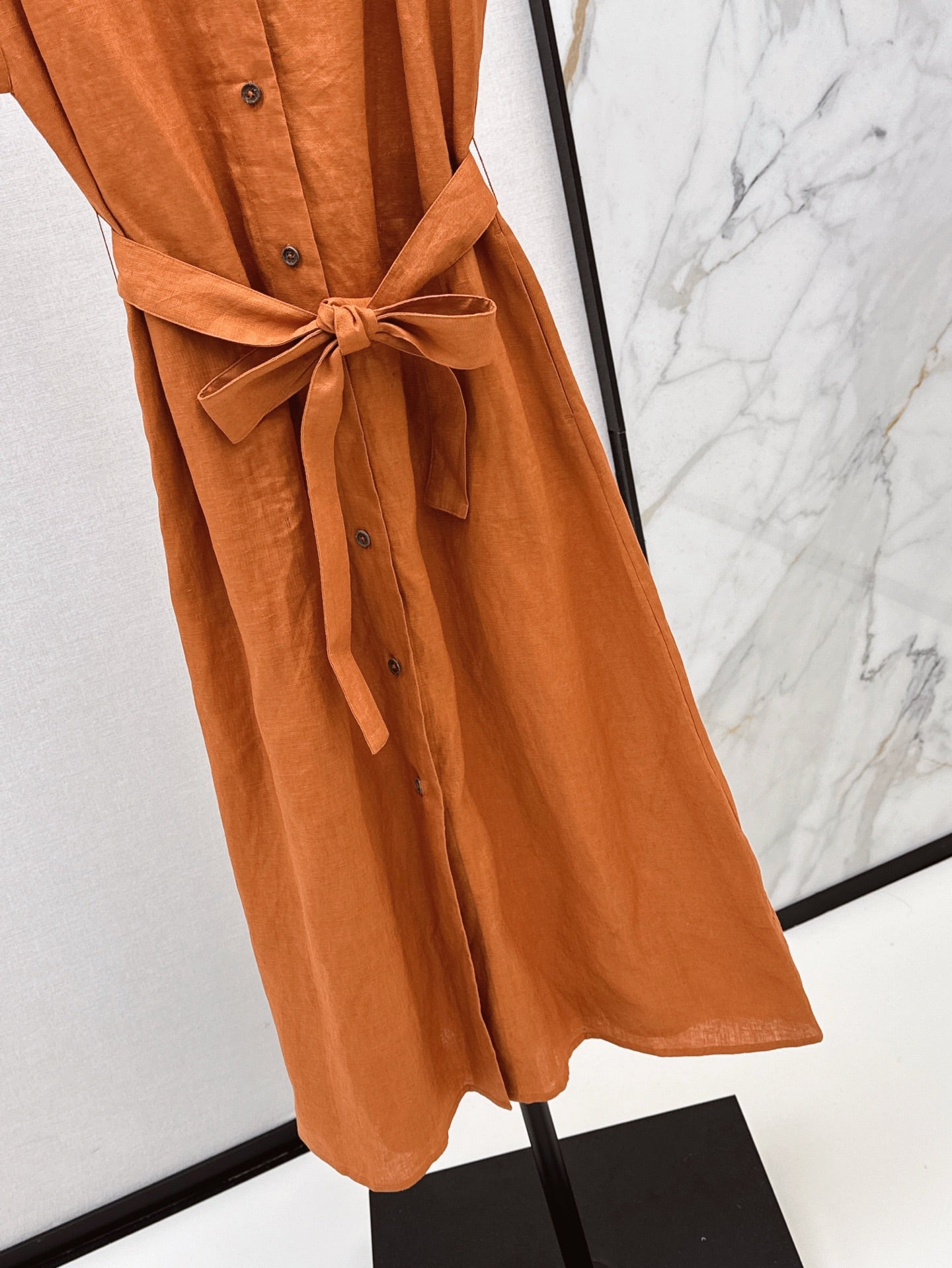 Loro 25ss sleeveless linen dress