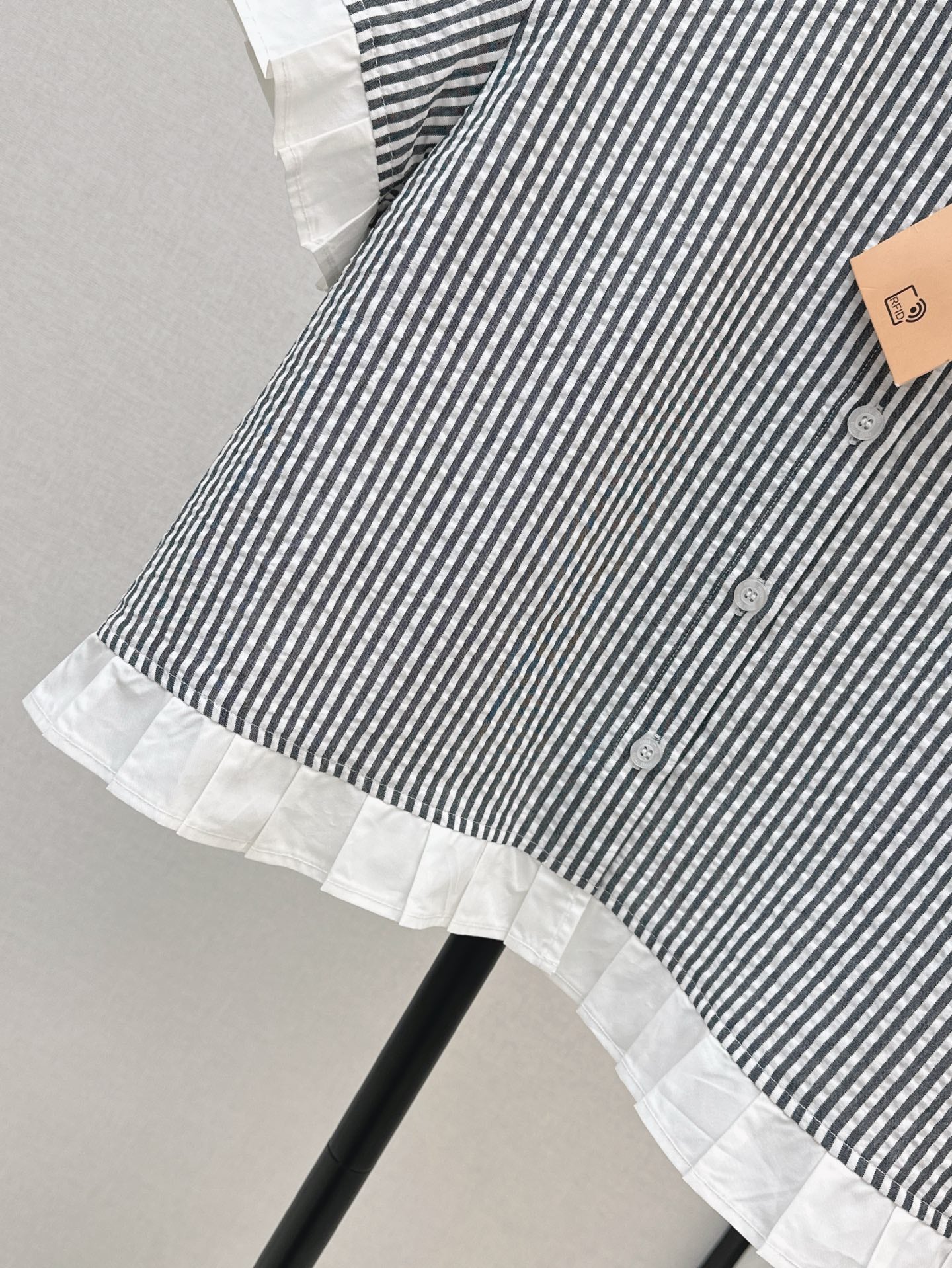 Miu 25ss embroidered shirt