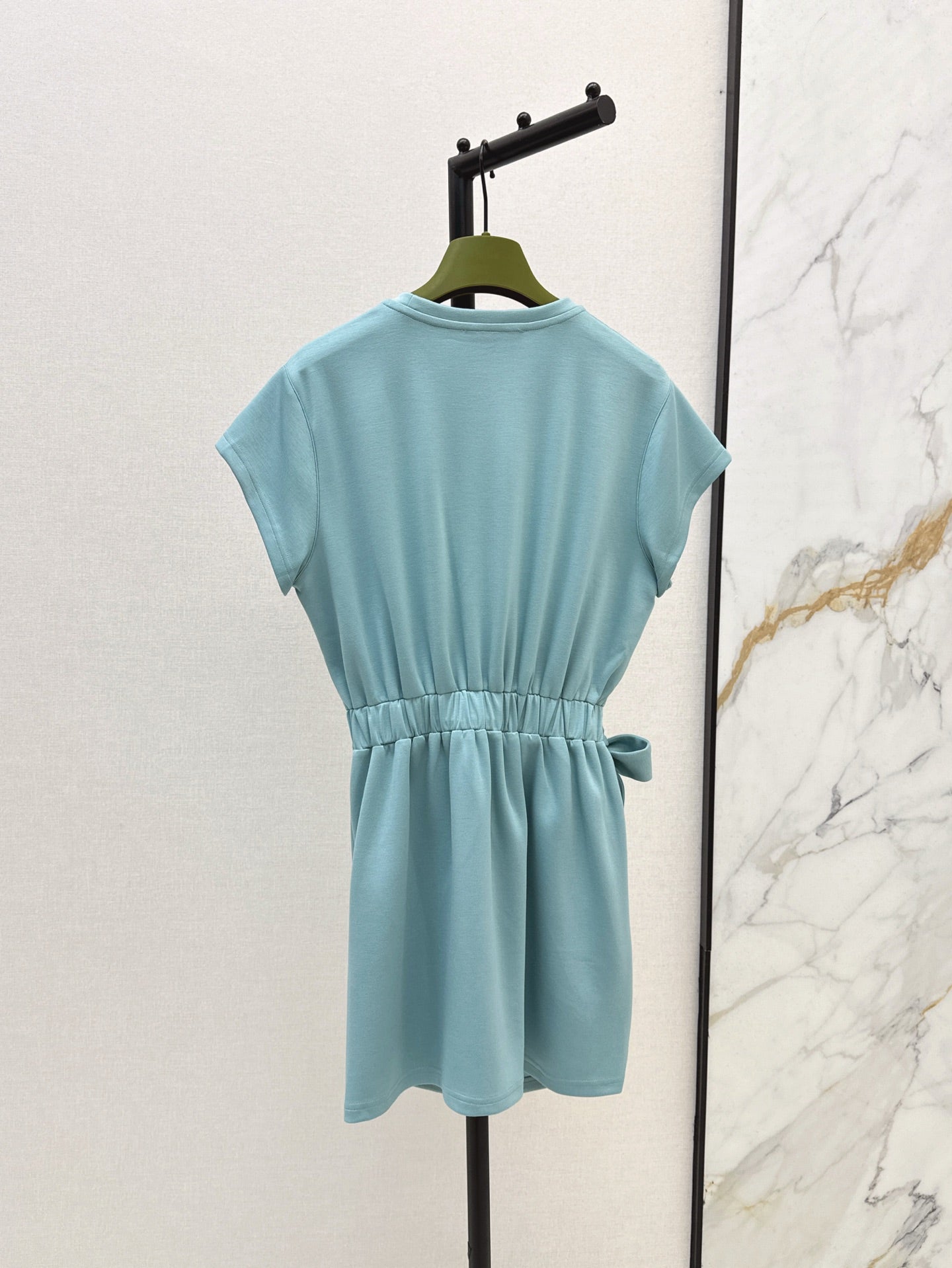 Guc 25ss embossed dress