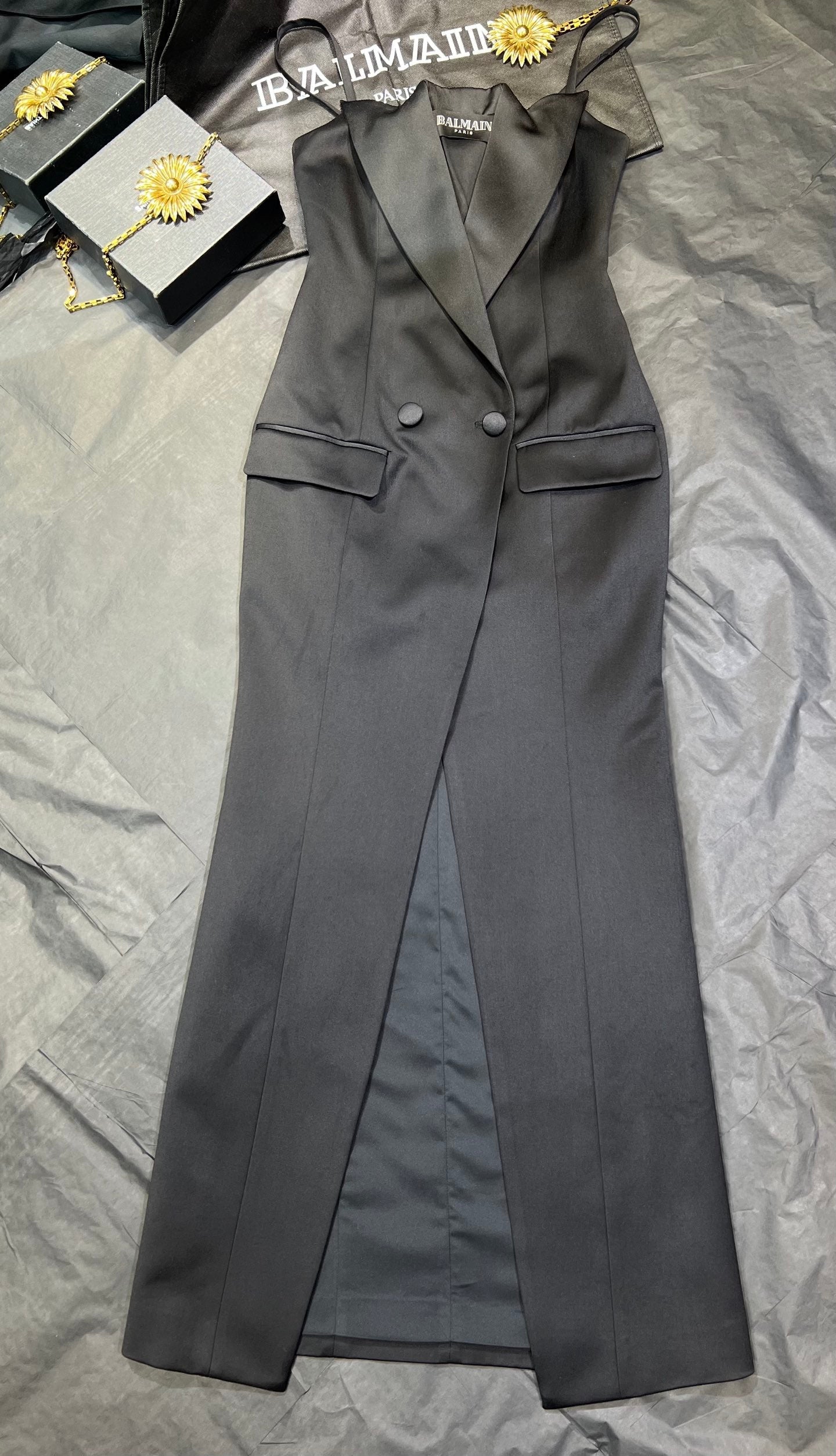Balm sleeveless dress