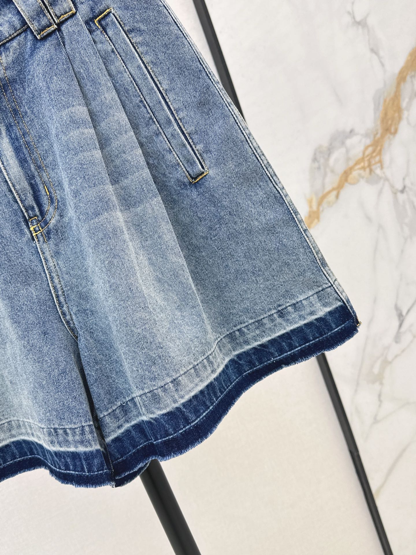 Val 25ss denim short