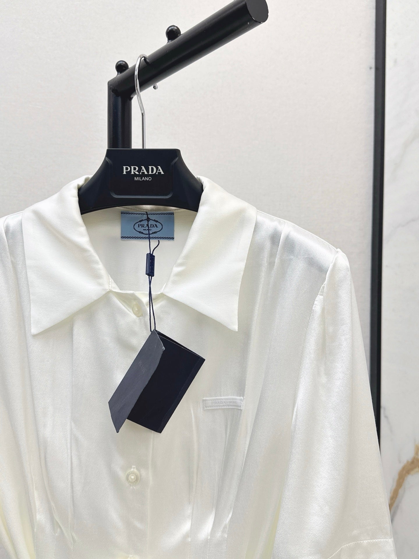 Pra 25ss satin shirt
