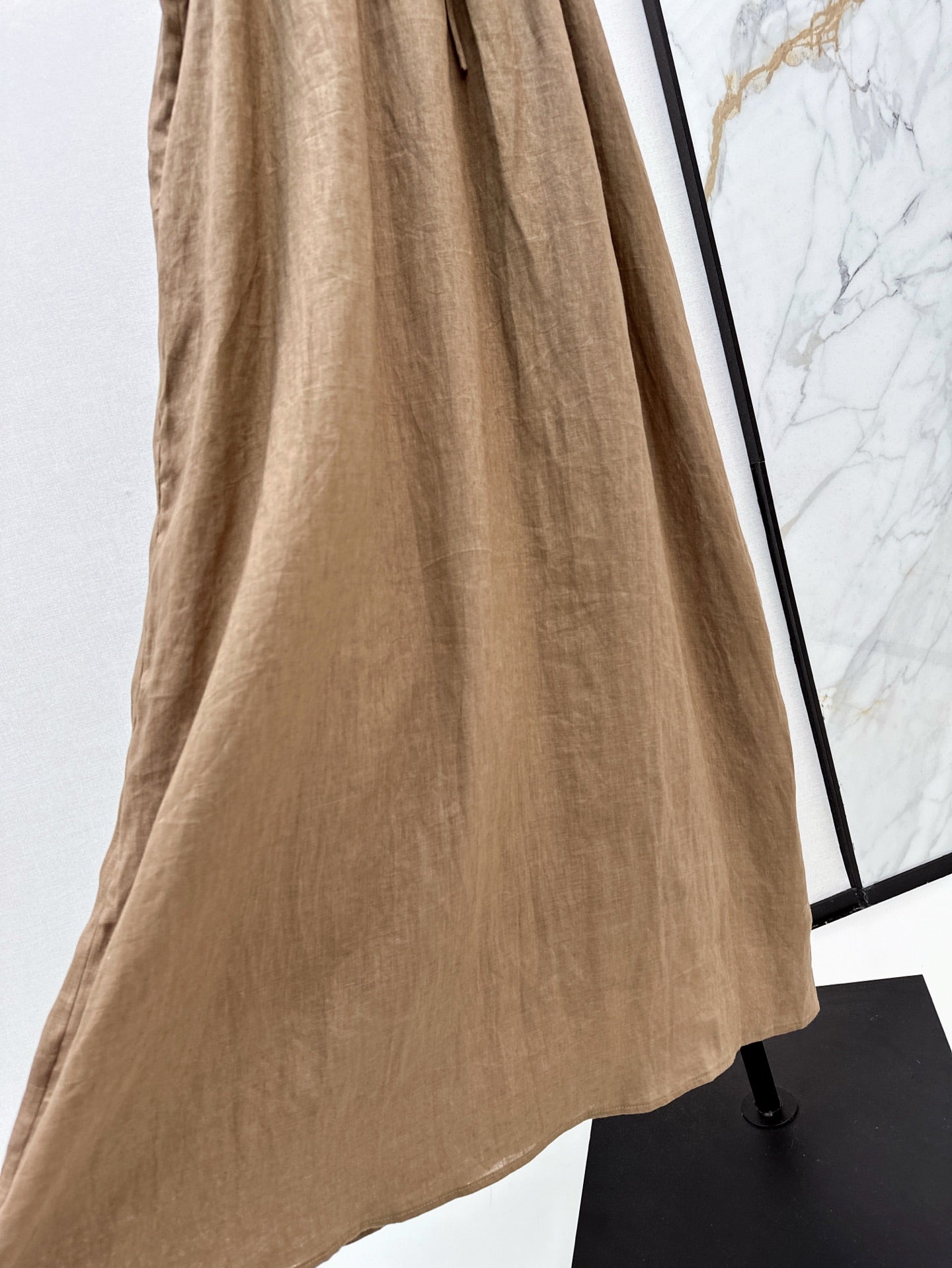 Loro 25ss linen sleeveless dress