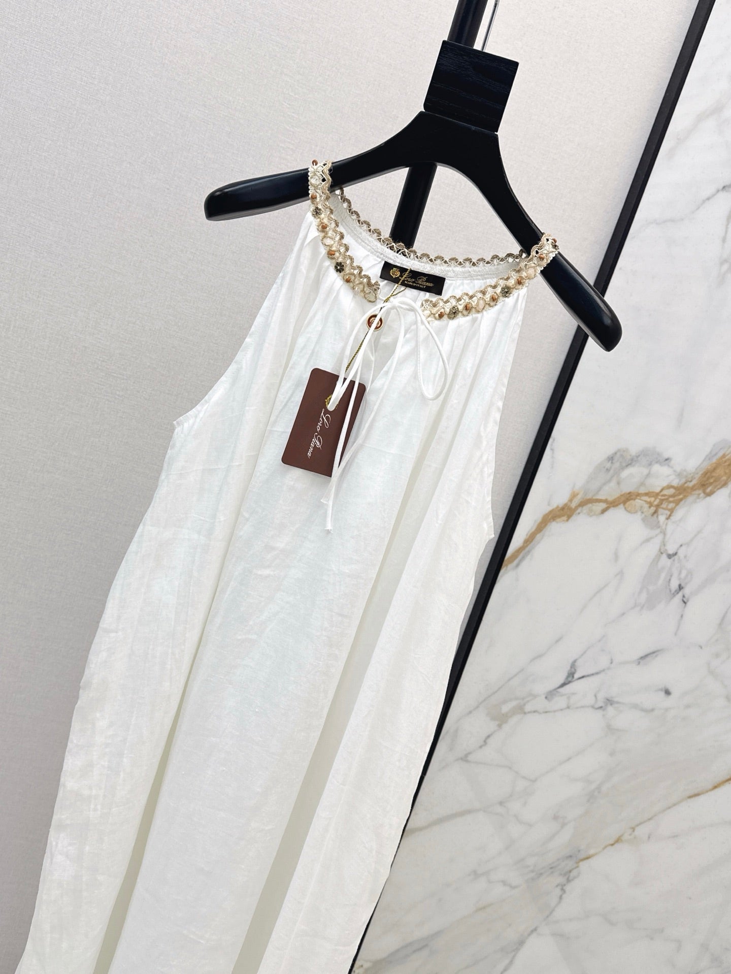 Loro 25ss linen sleeveless dress