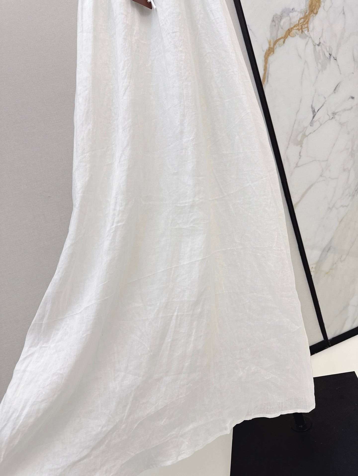 Loro 25ss linen sleeveless dress