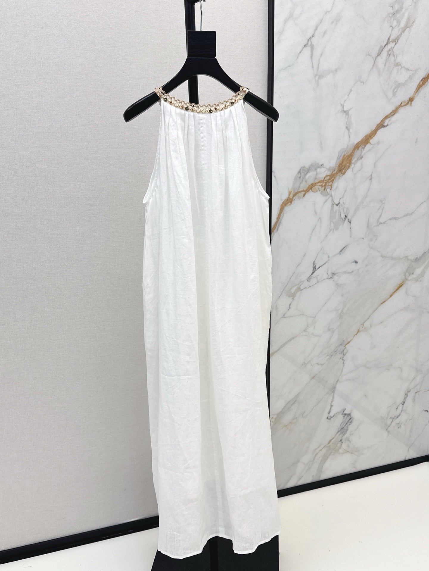 Loro 25ss linen sleeveless dress
