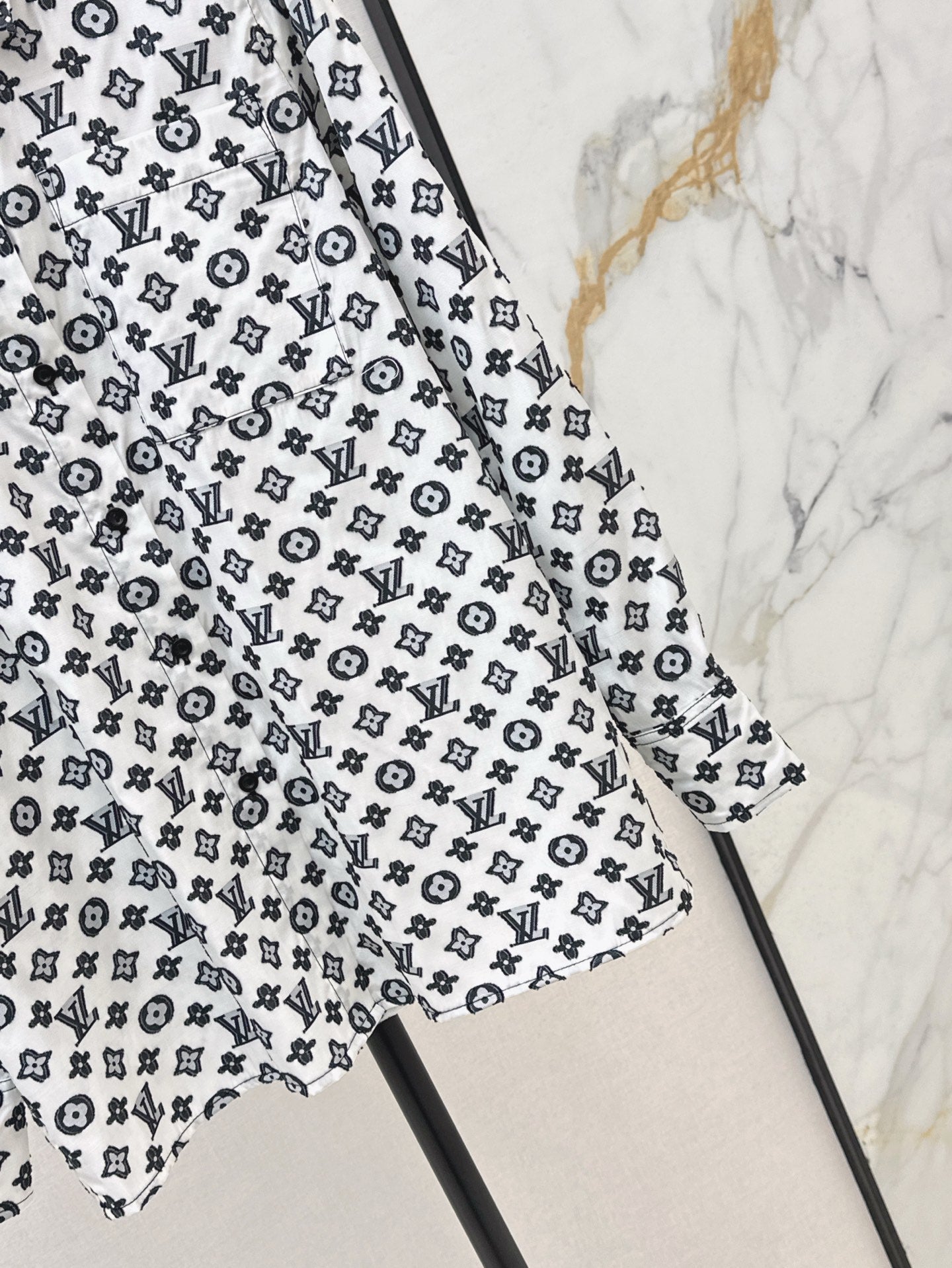 Louis 25ss monogram shirt