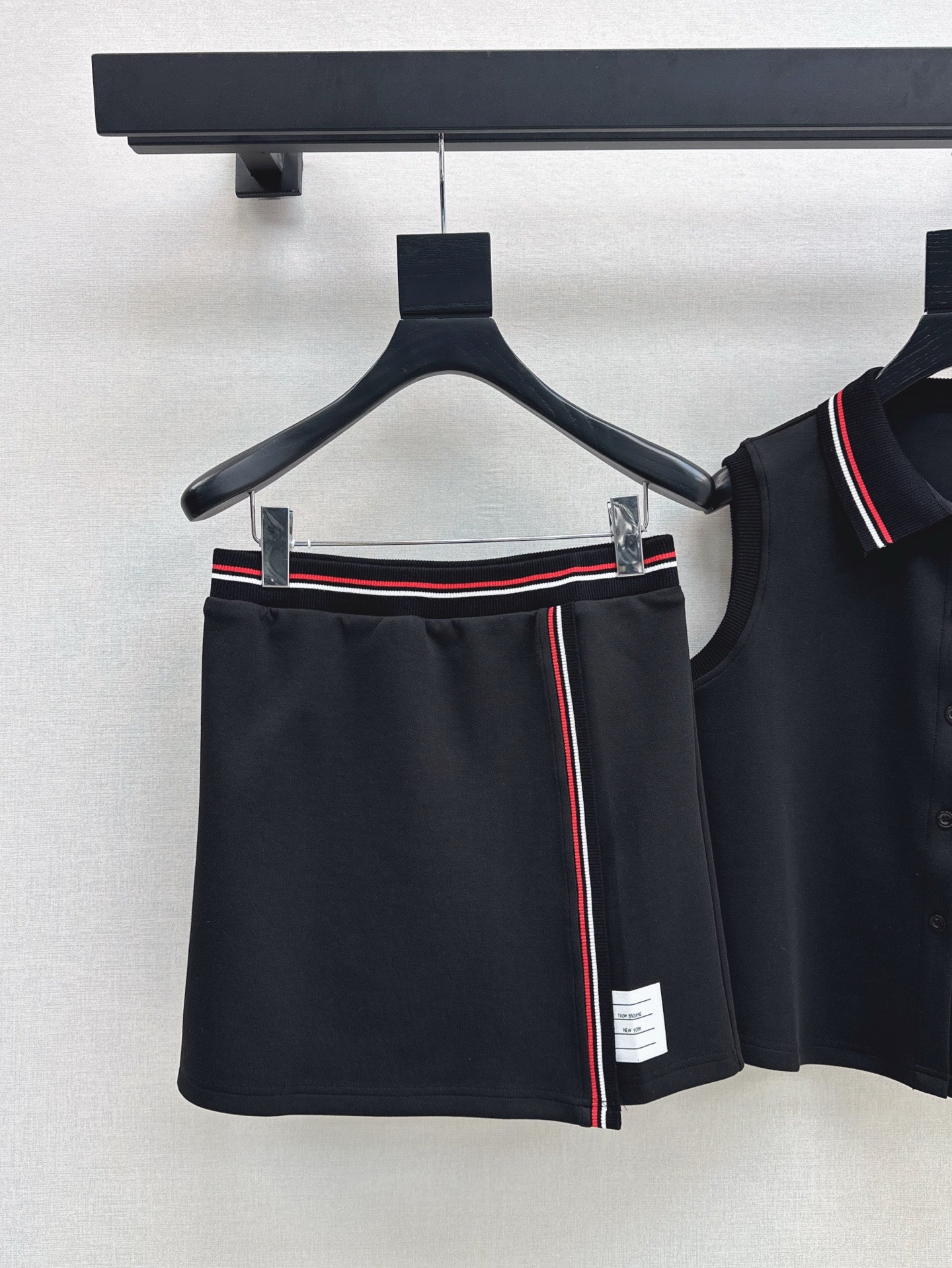 Thom 25ss vest skirt set
