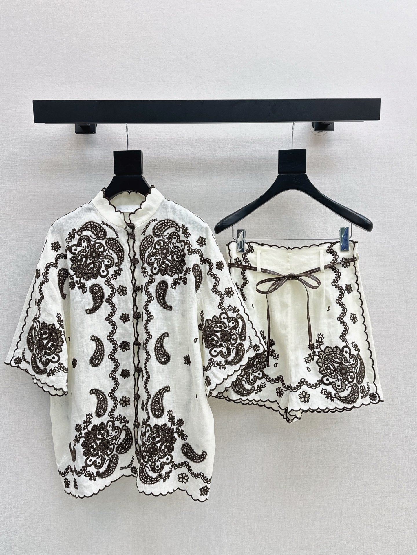 Zimm 25ss linen embroidered shirt