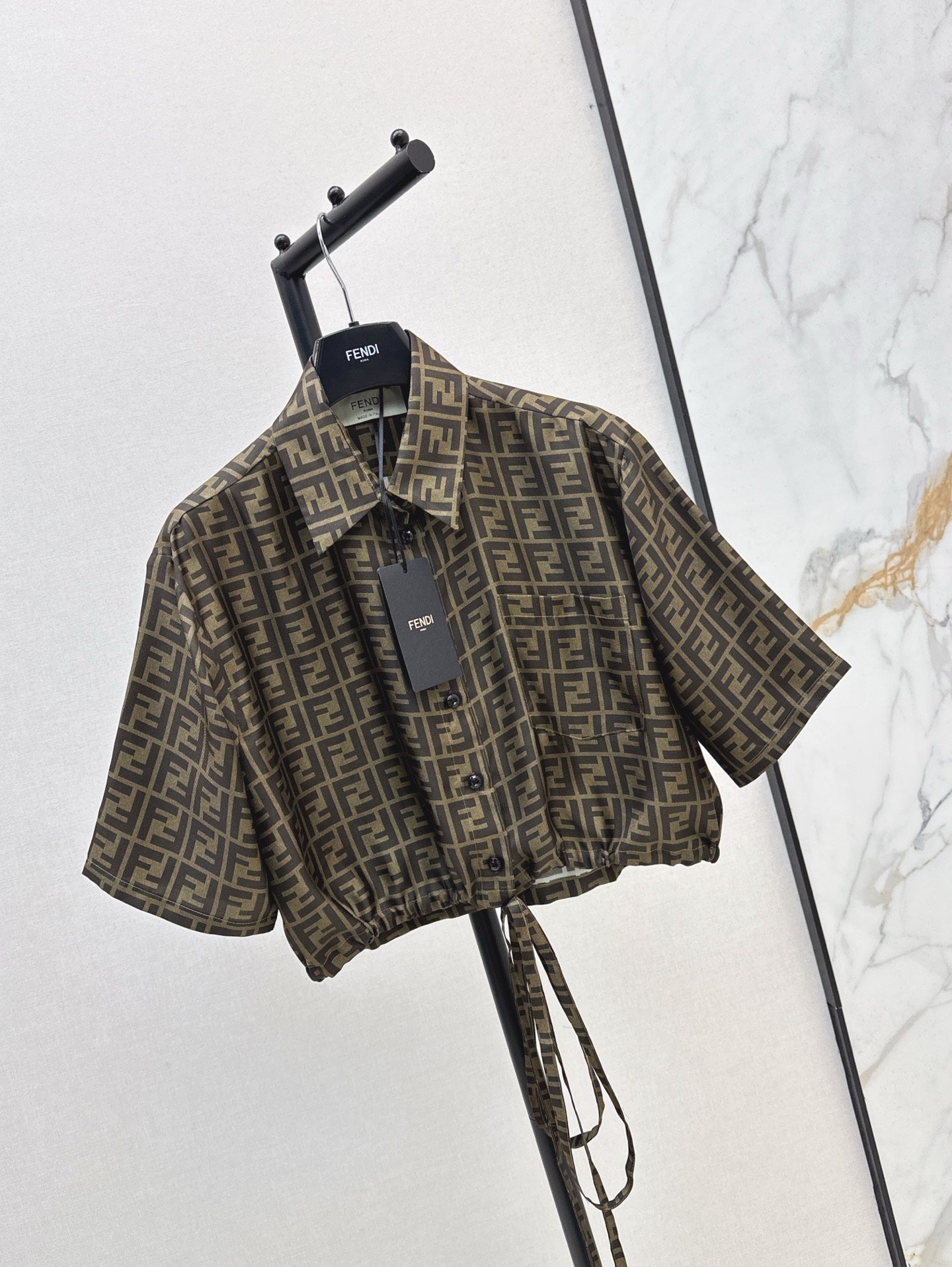 Fend 25ss silk crop shirt