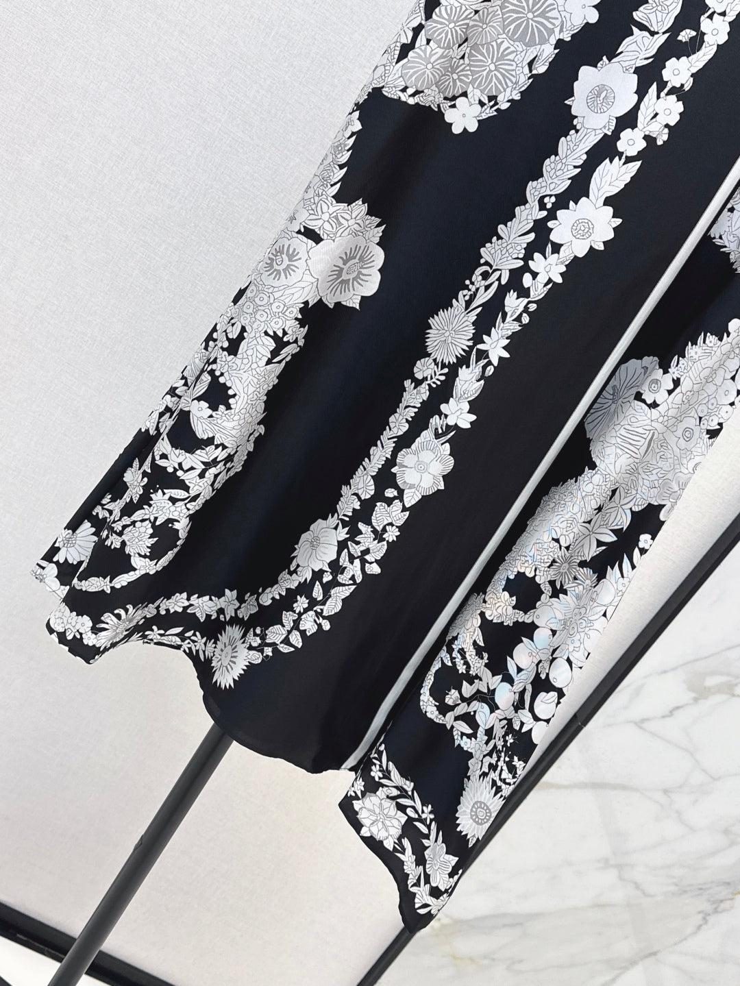 Herm 25ss Silk skirt