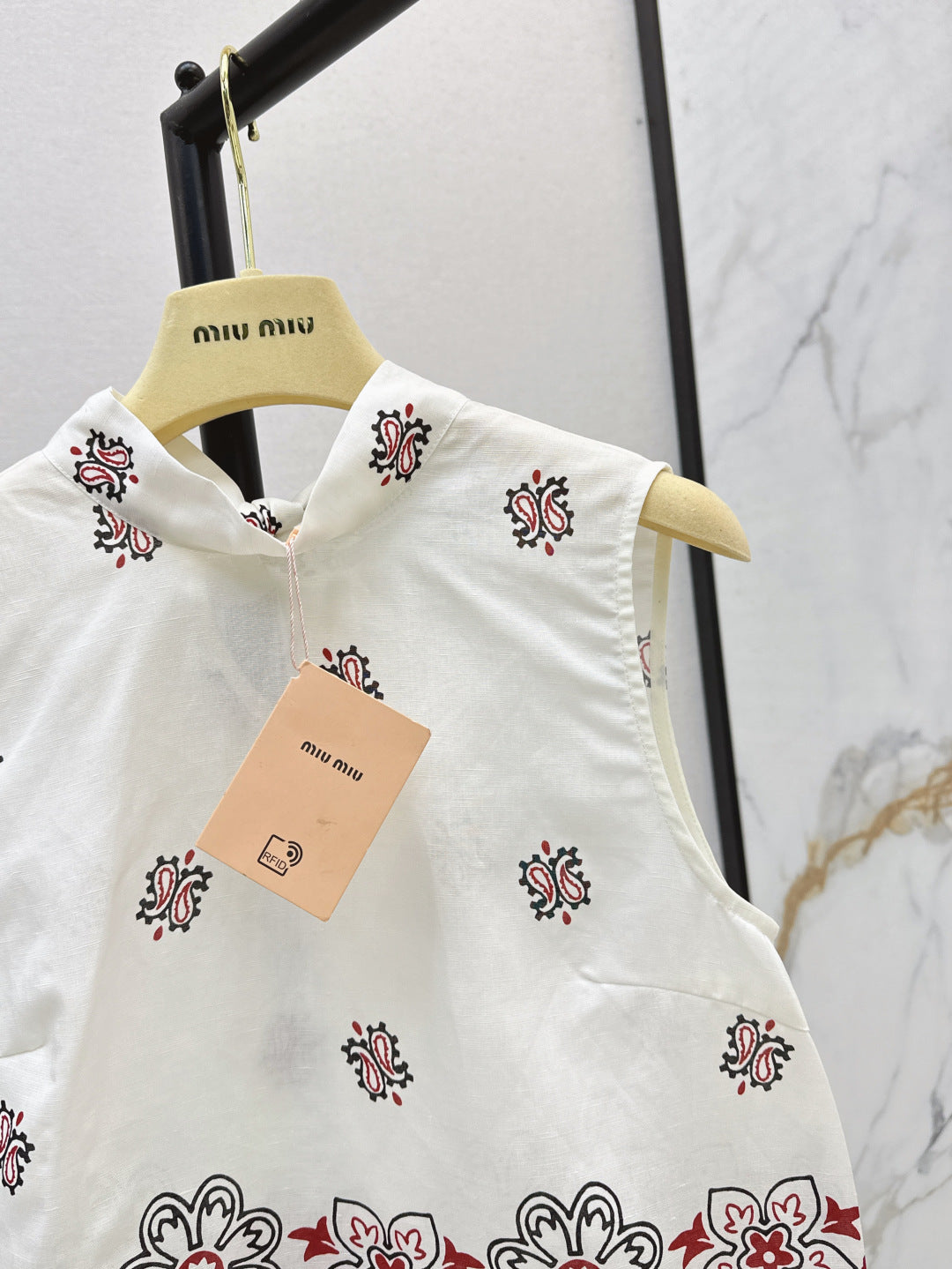 Miu 25ss linen vest