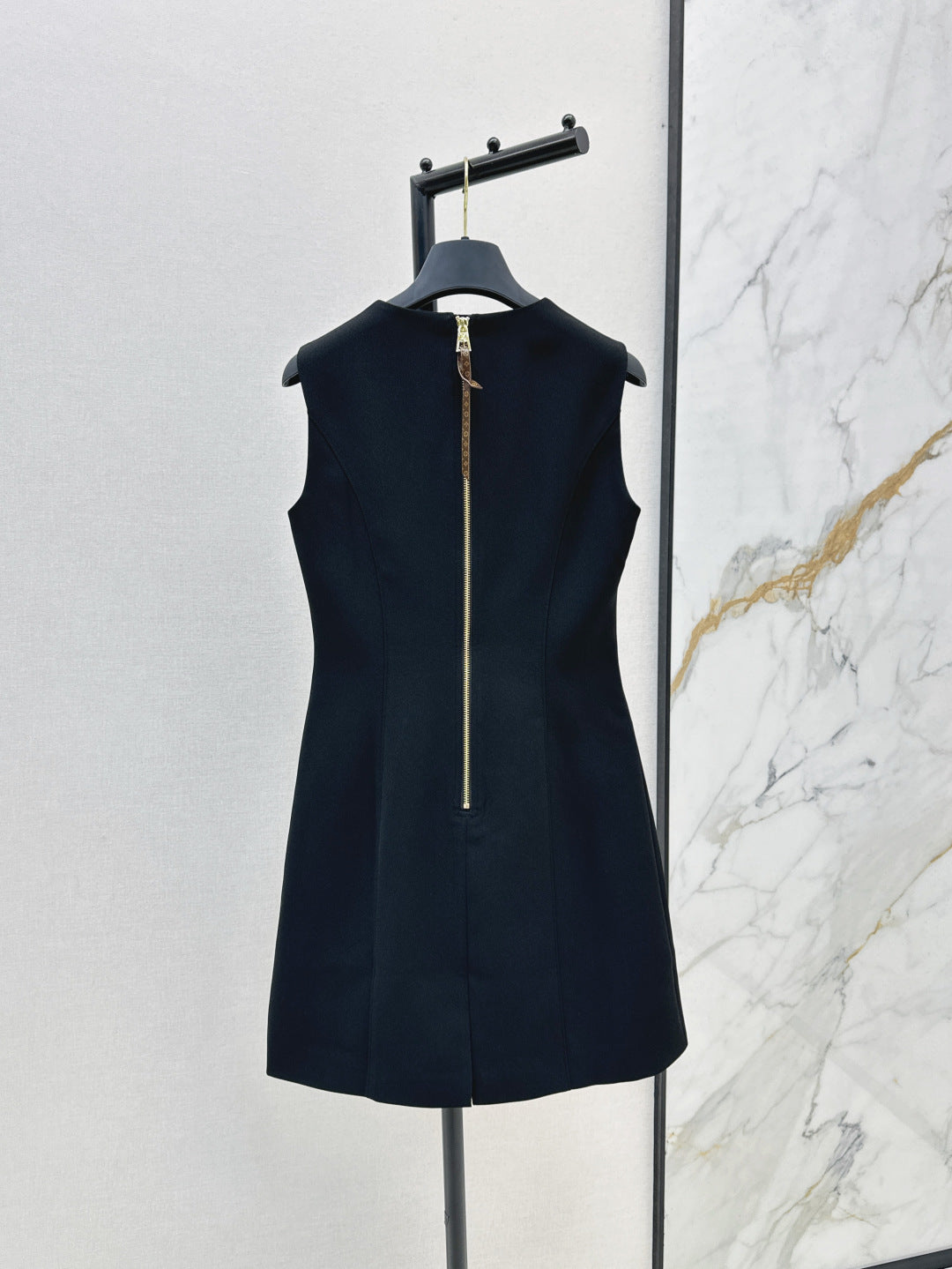 Valen 25ss sleeveless dress