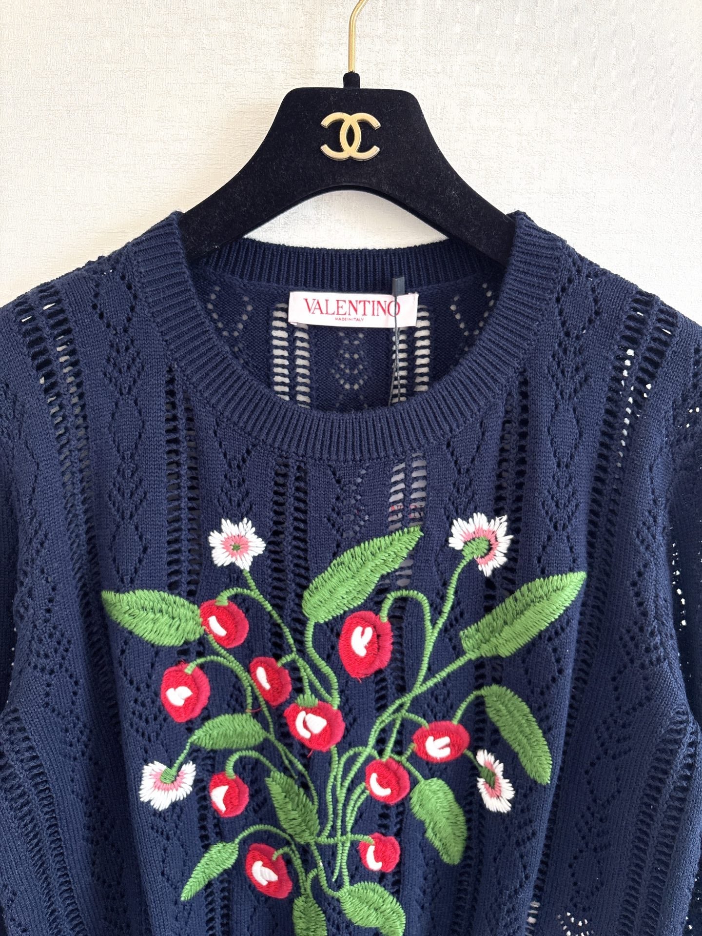 Valen 25fw hollow sweater