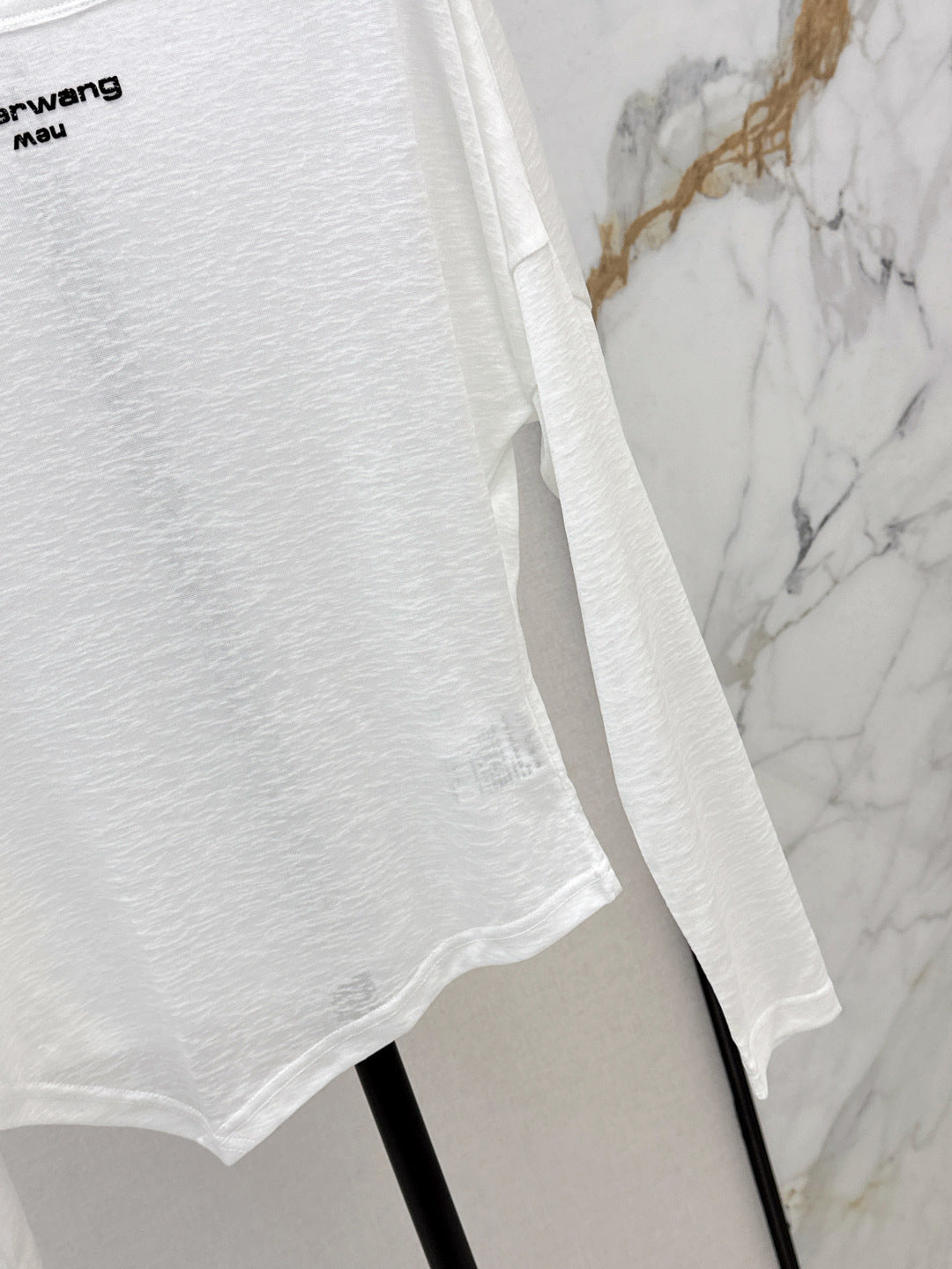Wang 25ss off-shoulder shirt