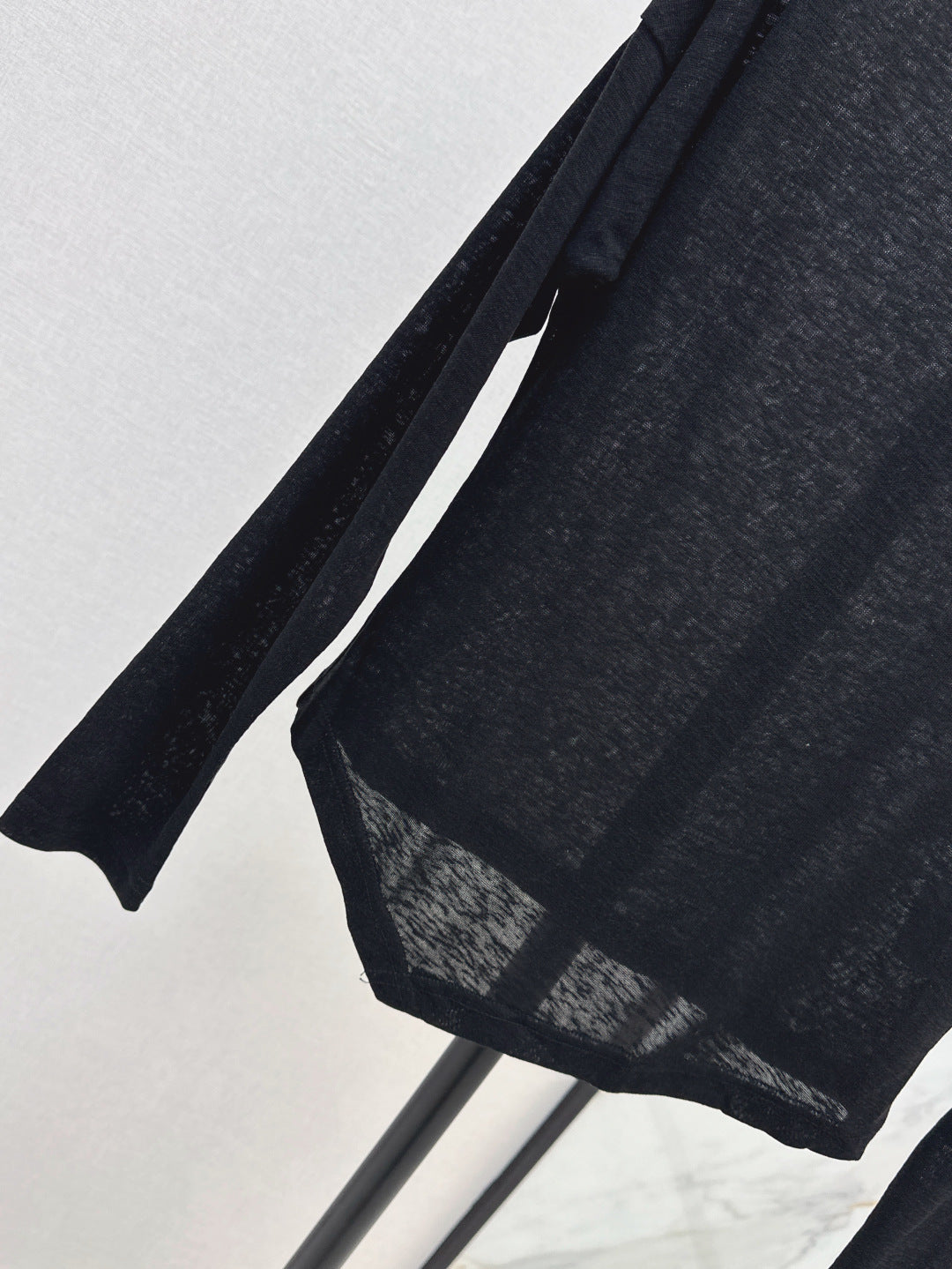 Wang 25ss off-shoulder shirt