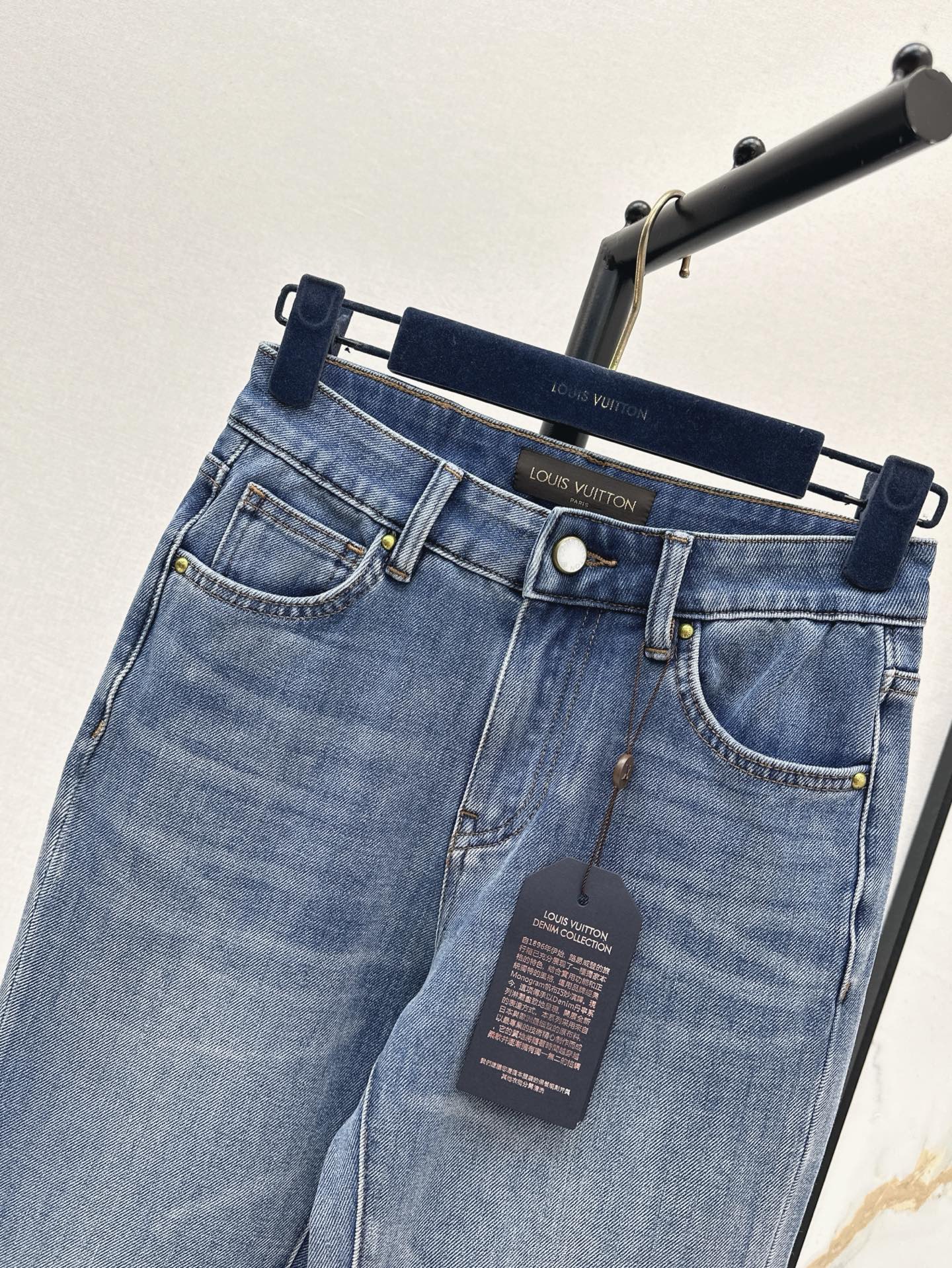 Louis 25ss flared jeans