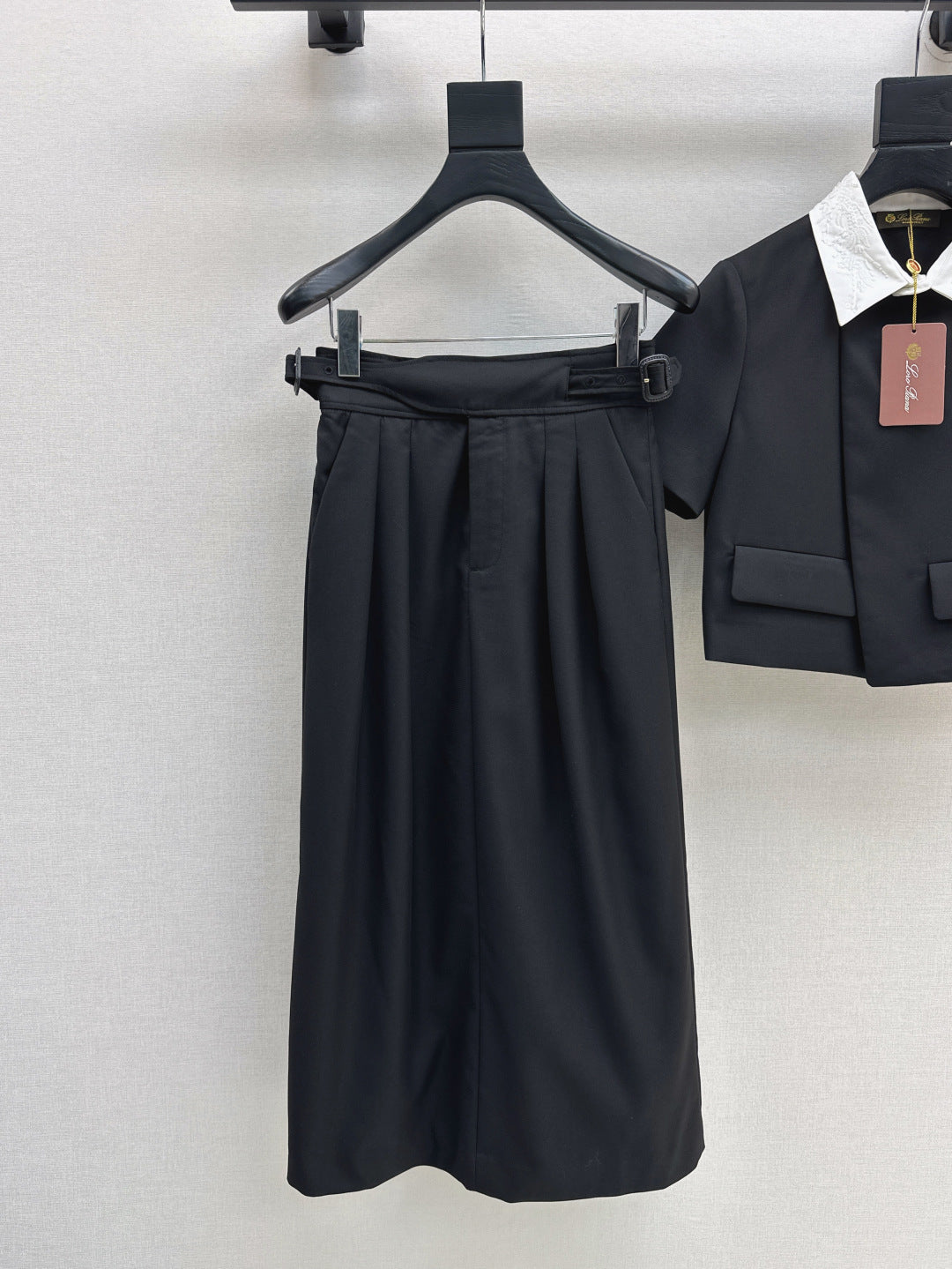 Loro 25ss suit