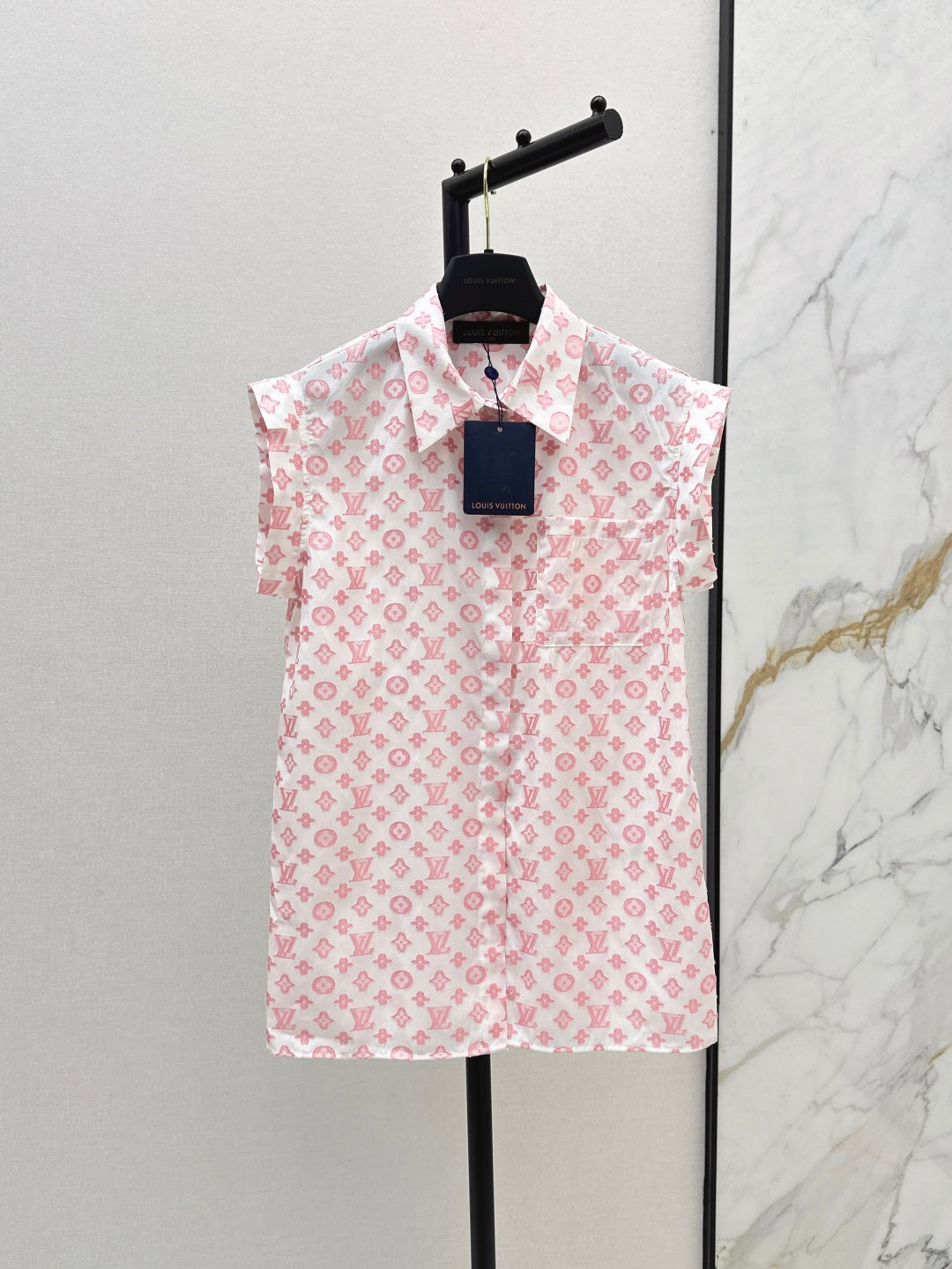 Louis 25ss sleeveless shirt