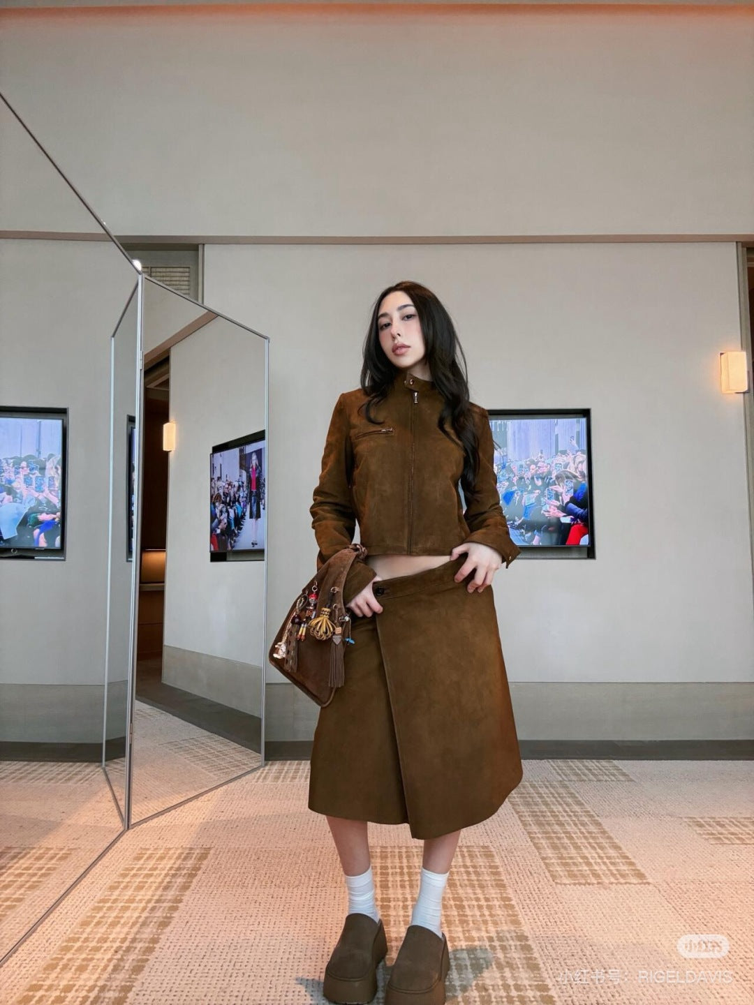 Miu 25ss suede skirt
