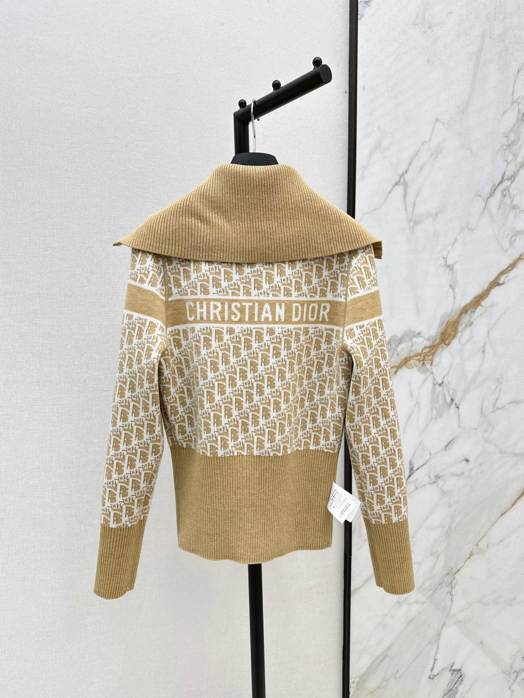 CD 25fw reversible jacket
