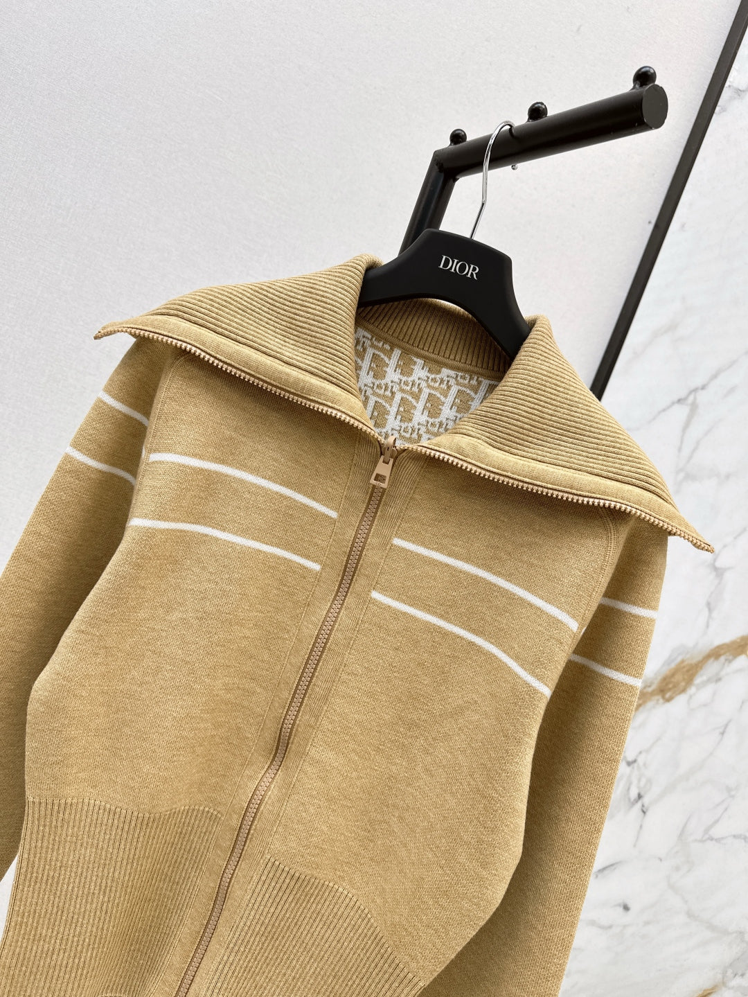 CD 25fw reversible jacket