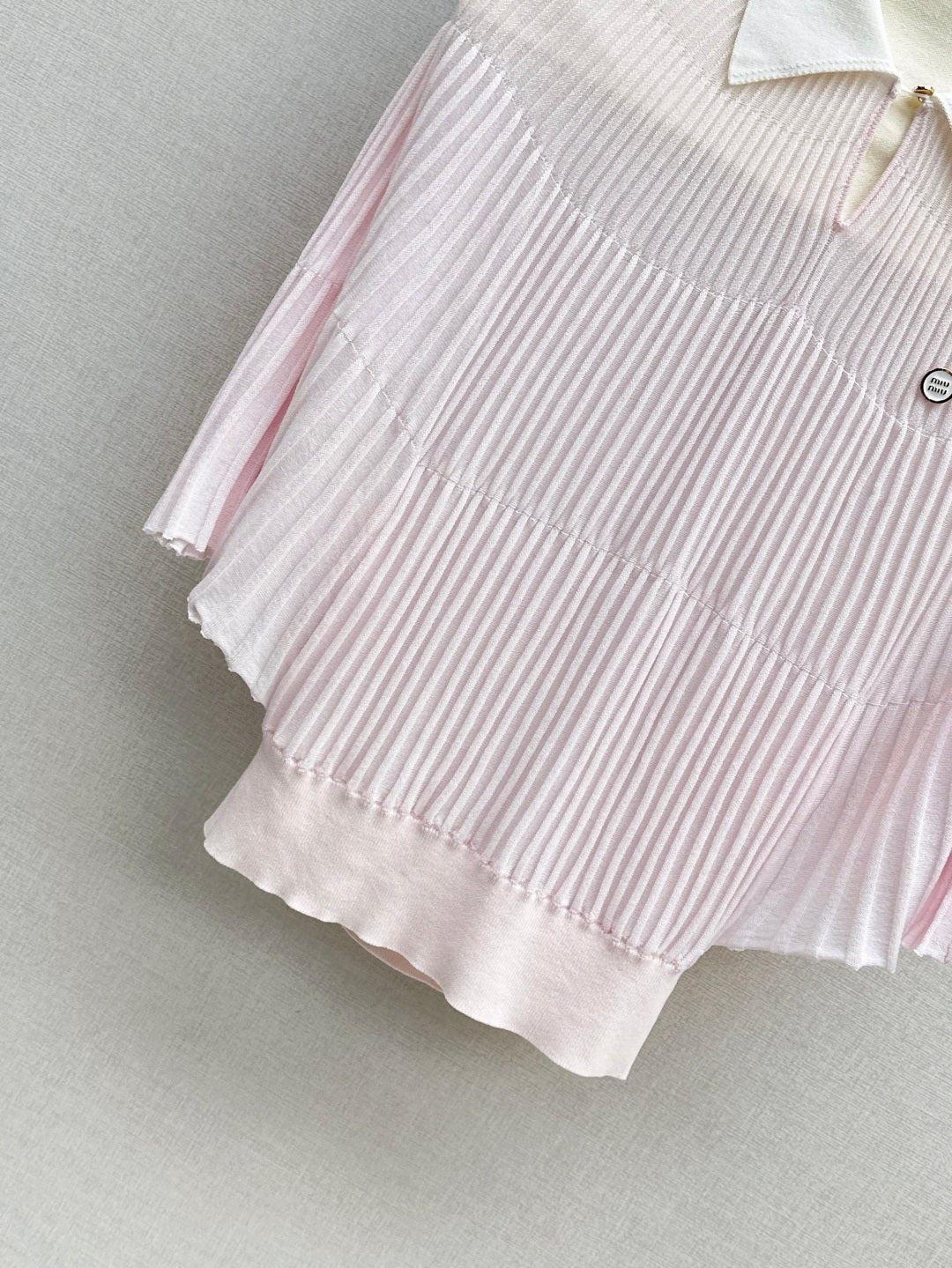 Miu 25ss knit cape shirt
