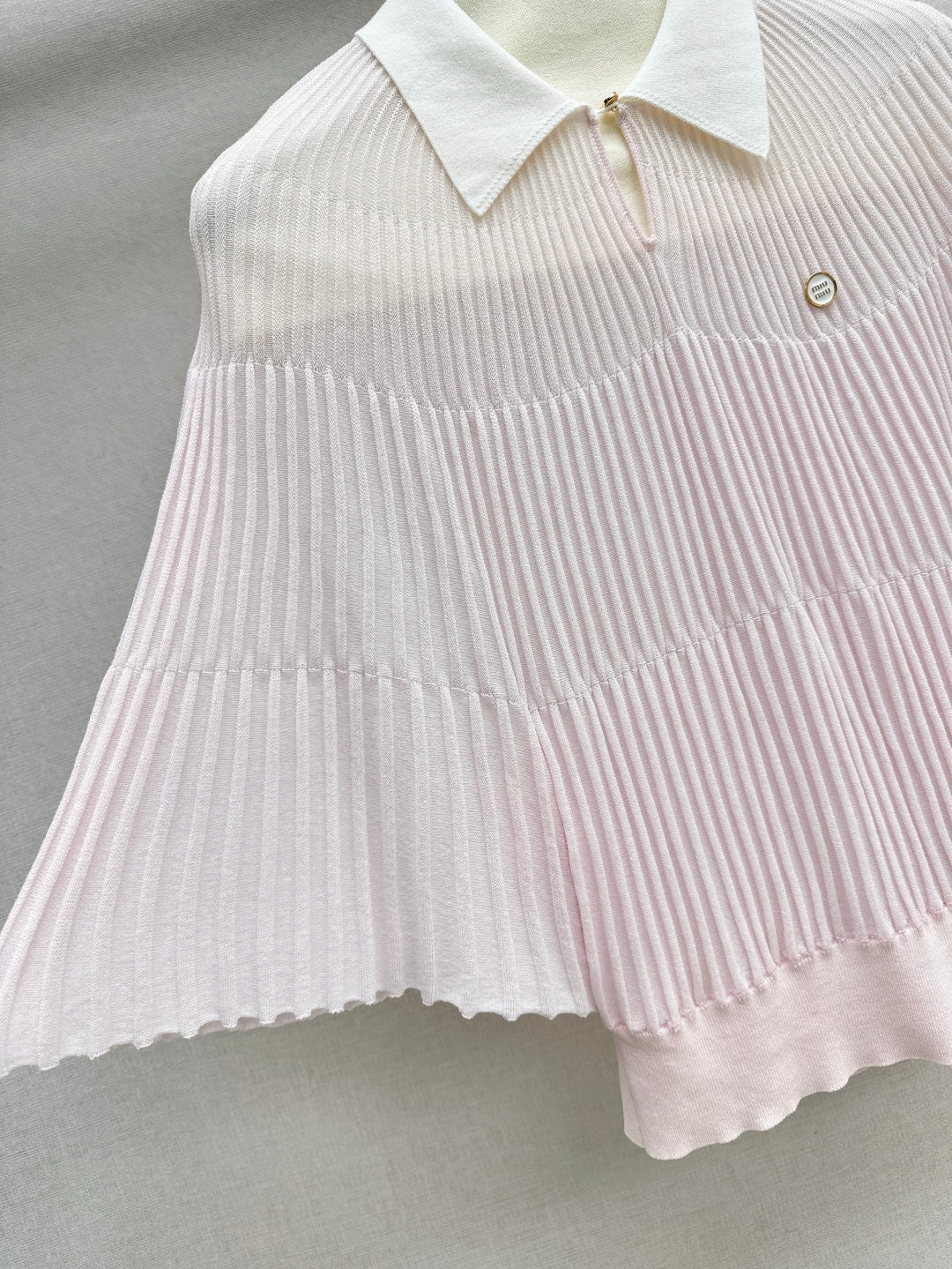 Miu 25ss knit cape shirt