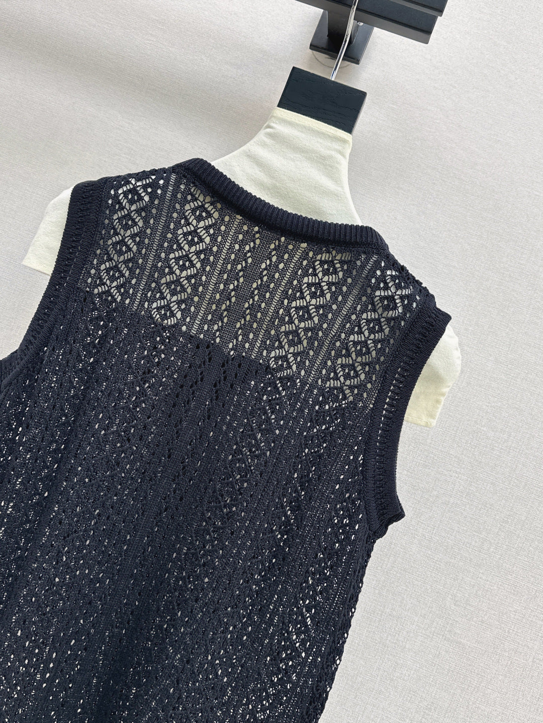 Miu 25ss scarf knit vest