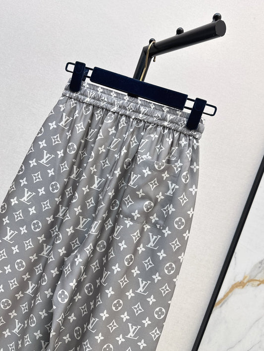 Louis 25ss silk pants